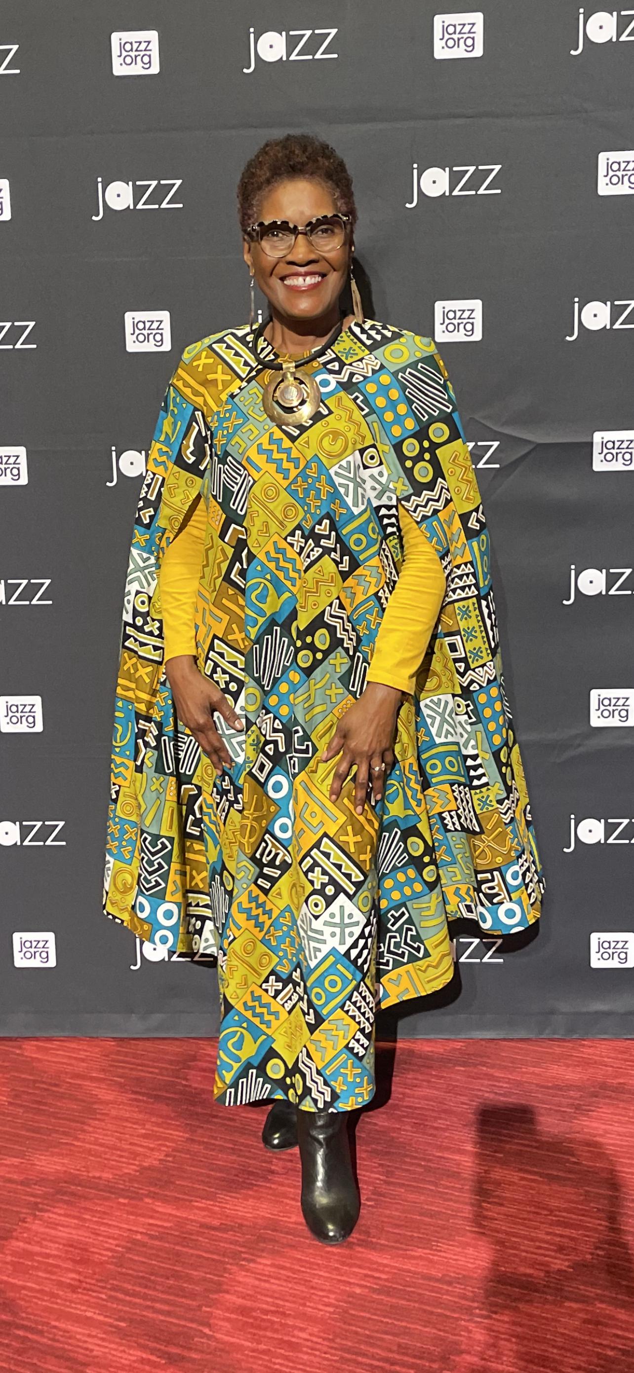 actor Esther Brooks large photo