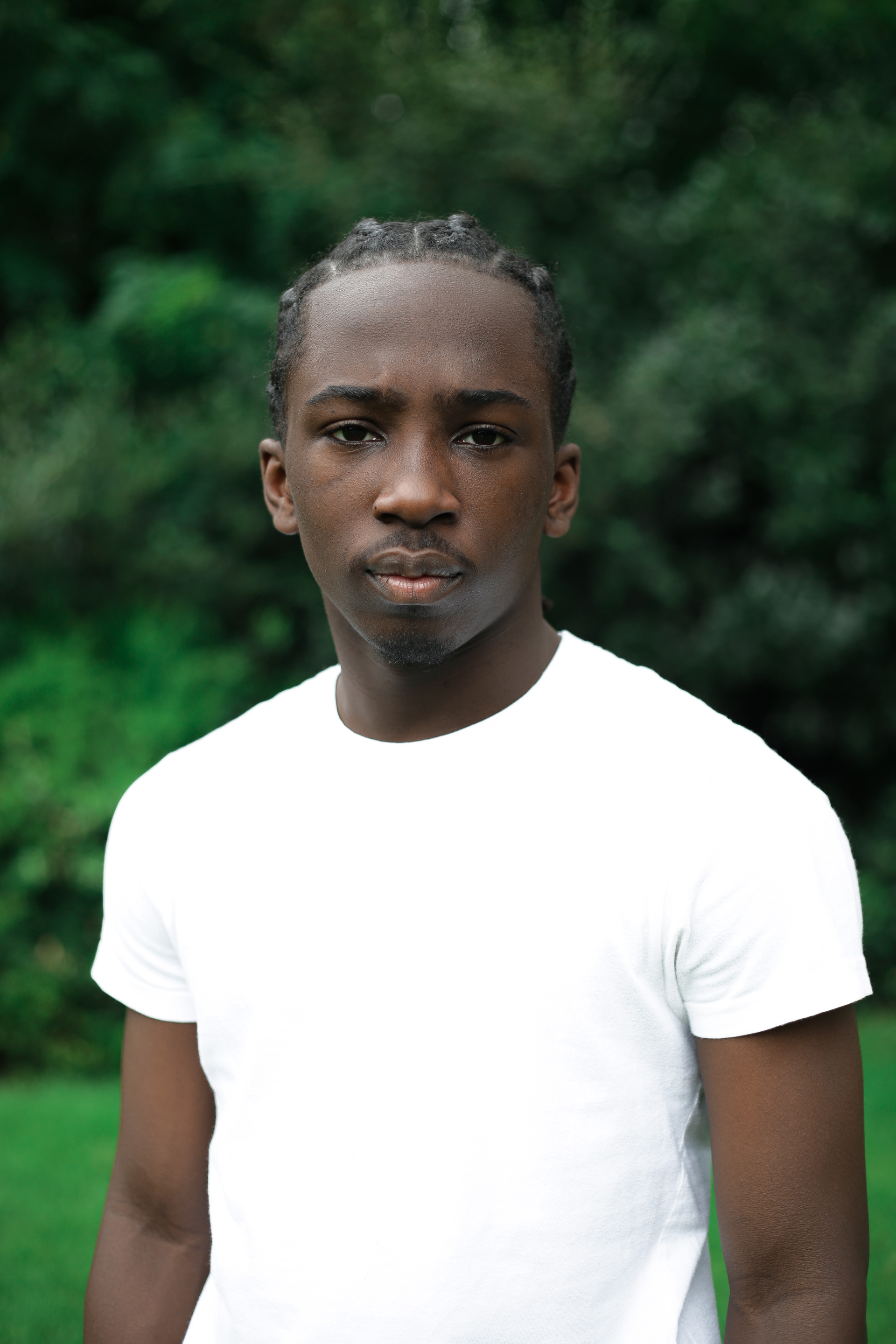 actor Araloyin Oshunremi large photo