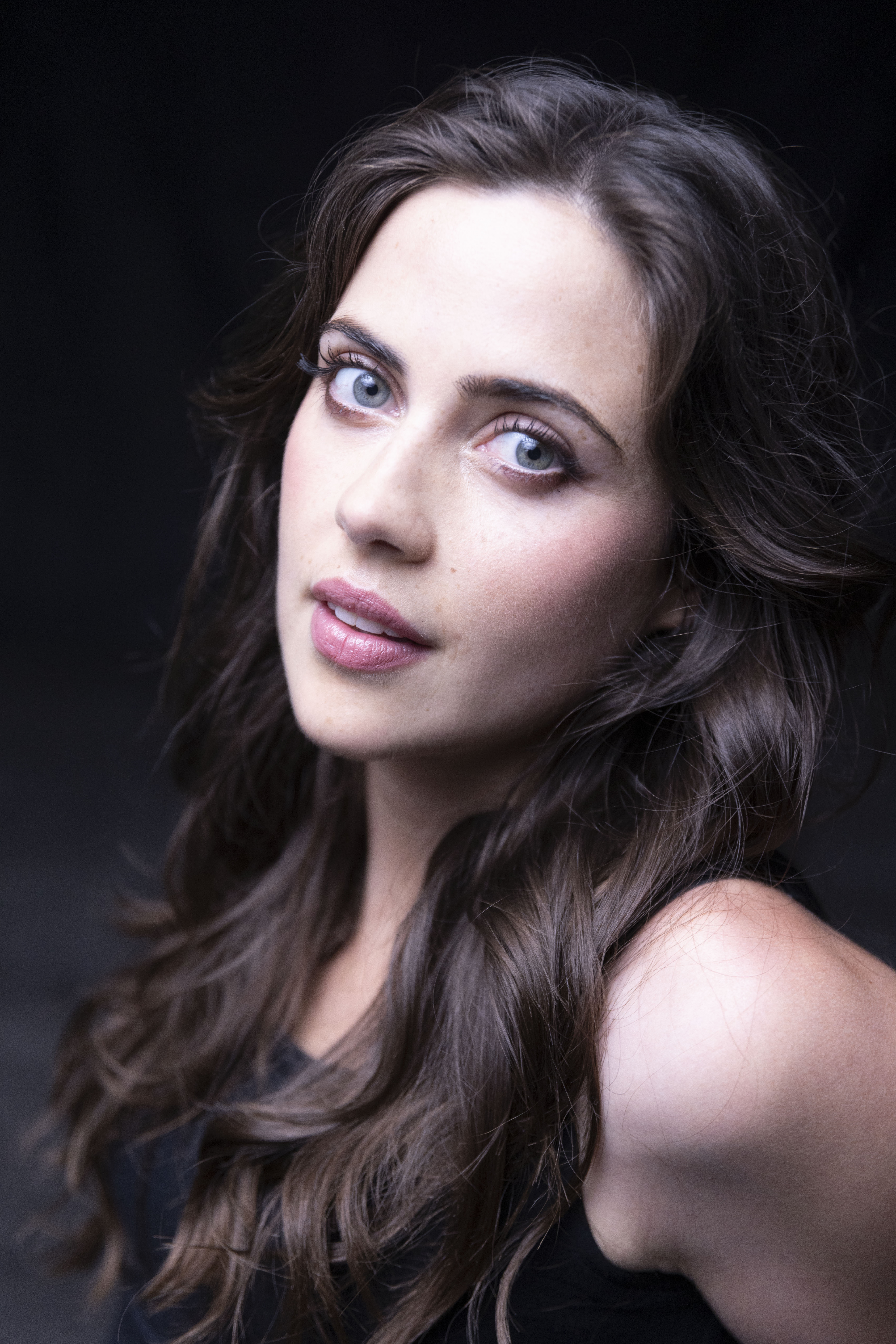 actor Lydia Peckham large photo