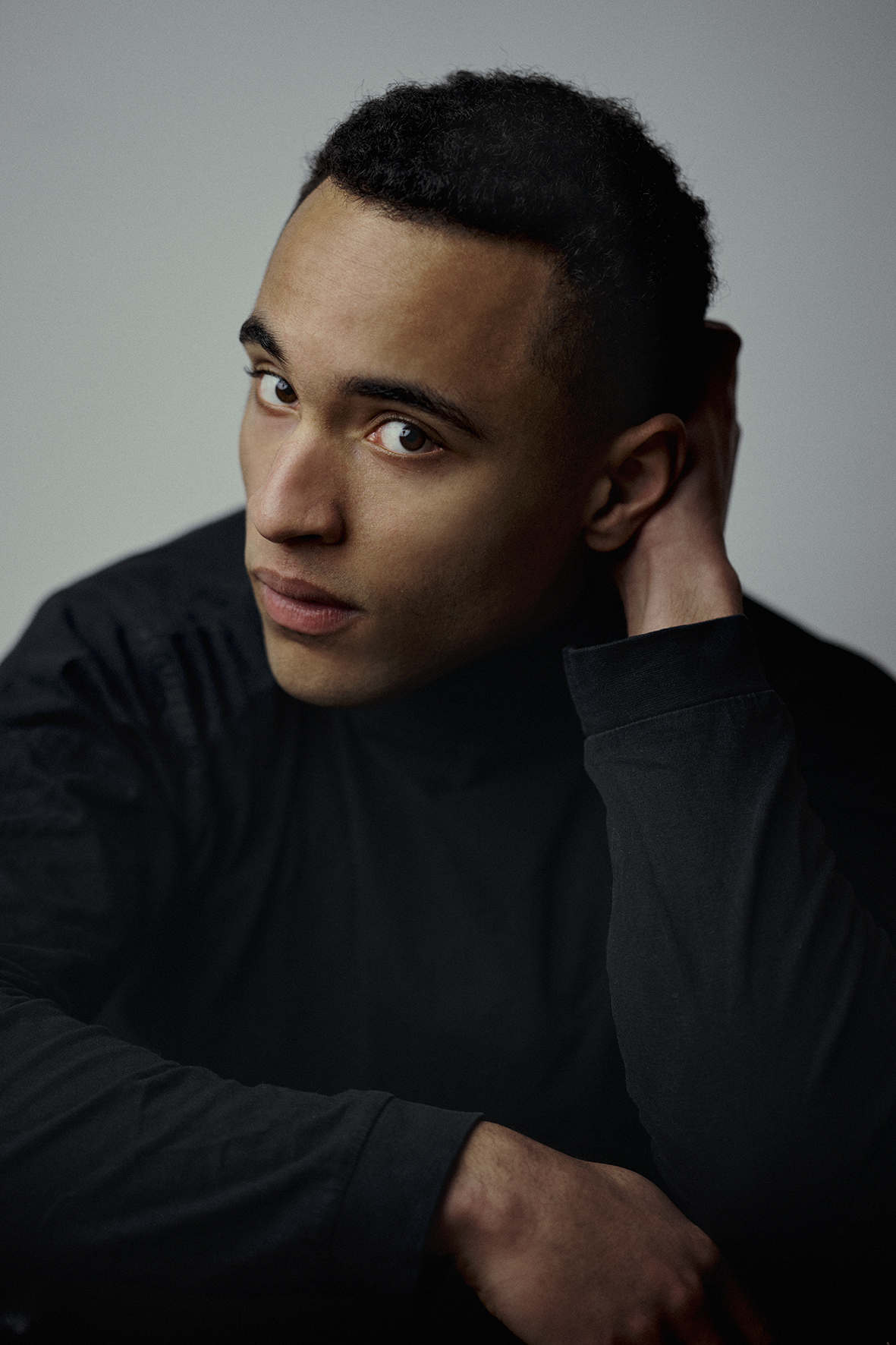 actor Noah Tinwa large photo