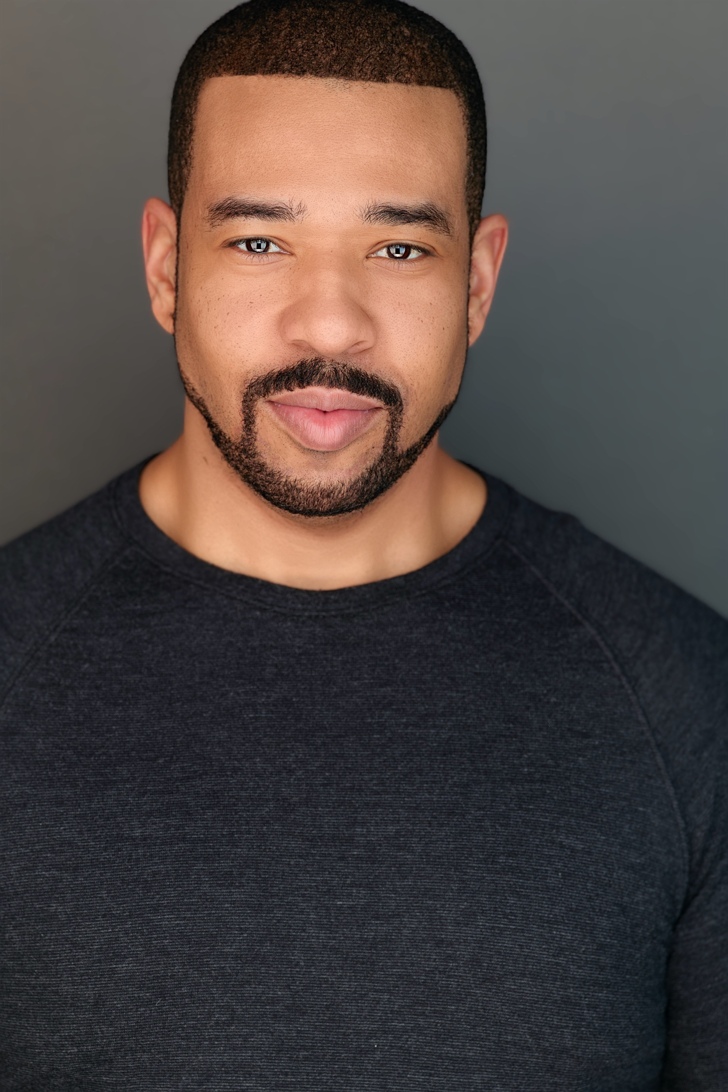 actor Kennedy Moronta large photo