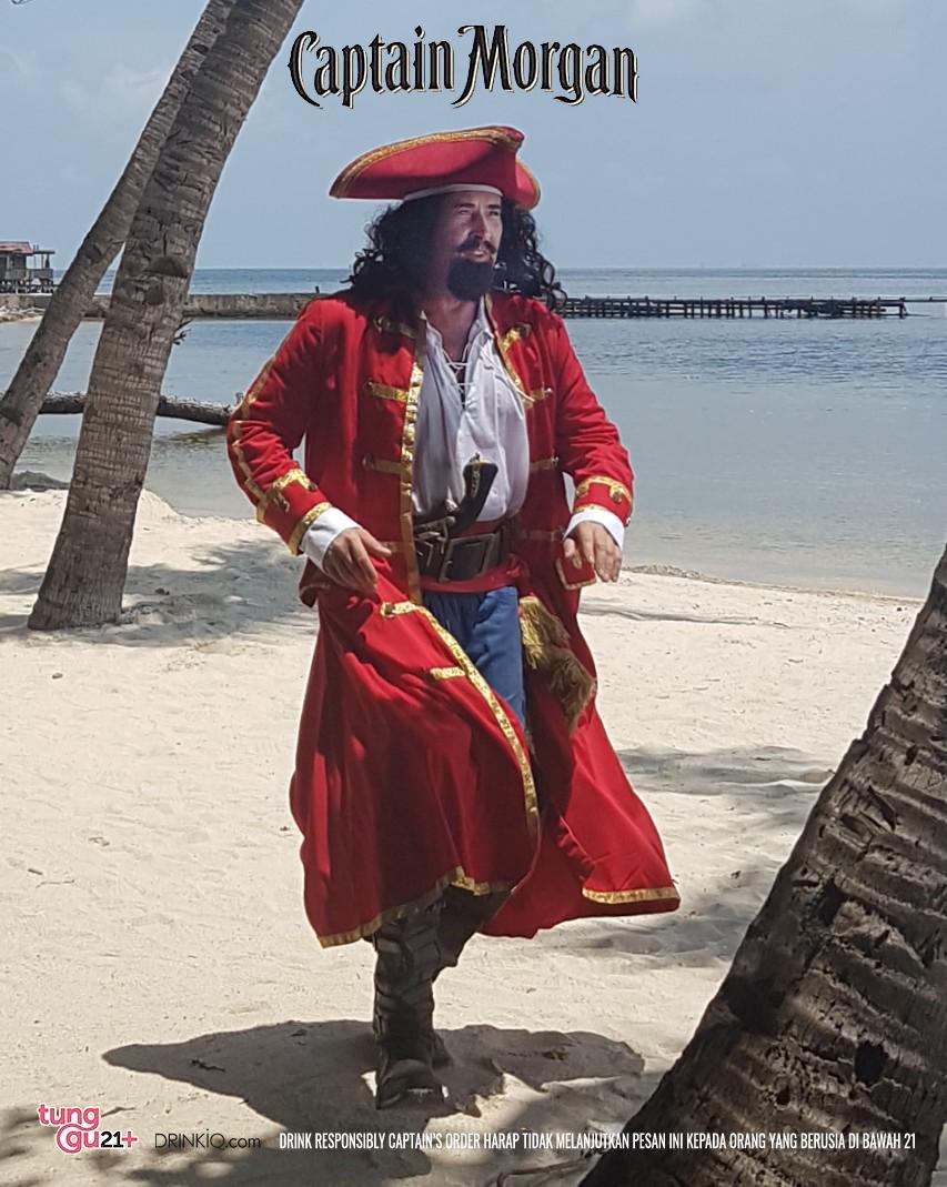 actor Hans de Kraker large photo