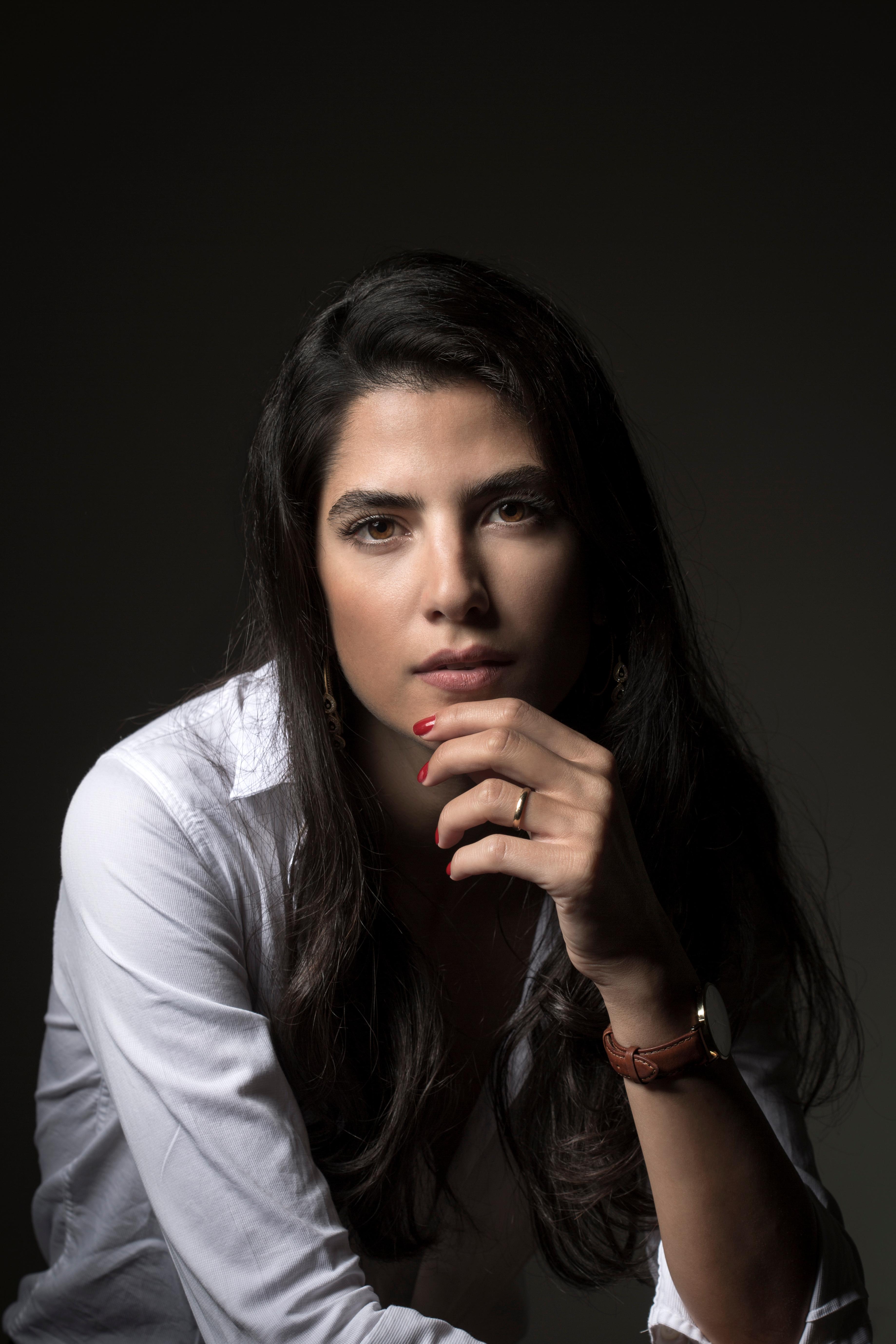 actor Carmen Bsaibes large photo