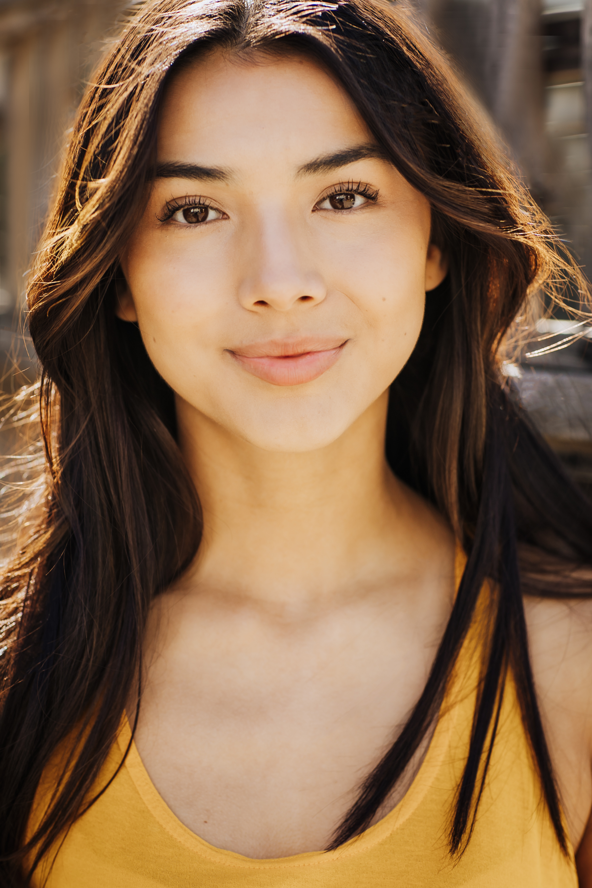 actor Leenah Robinson large photo