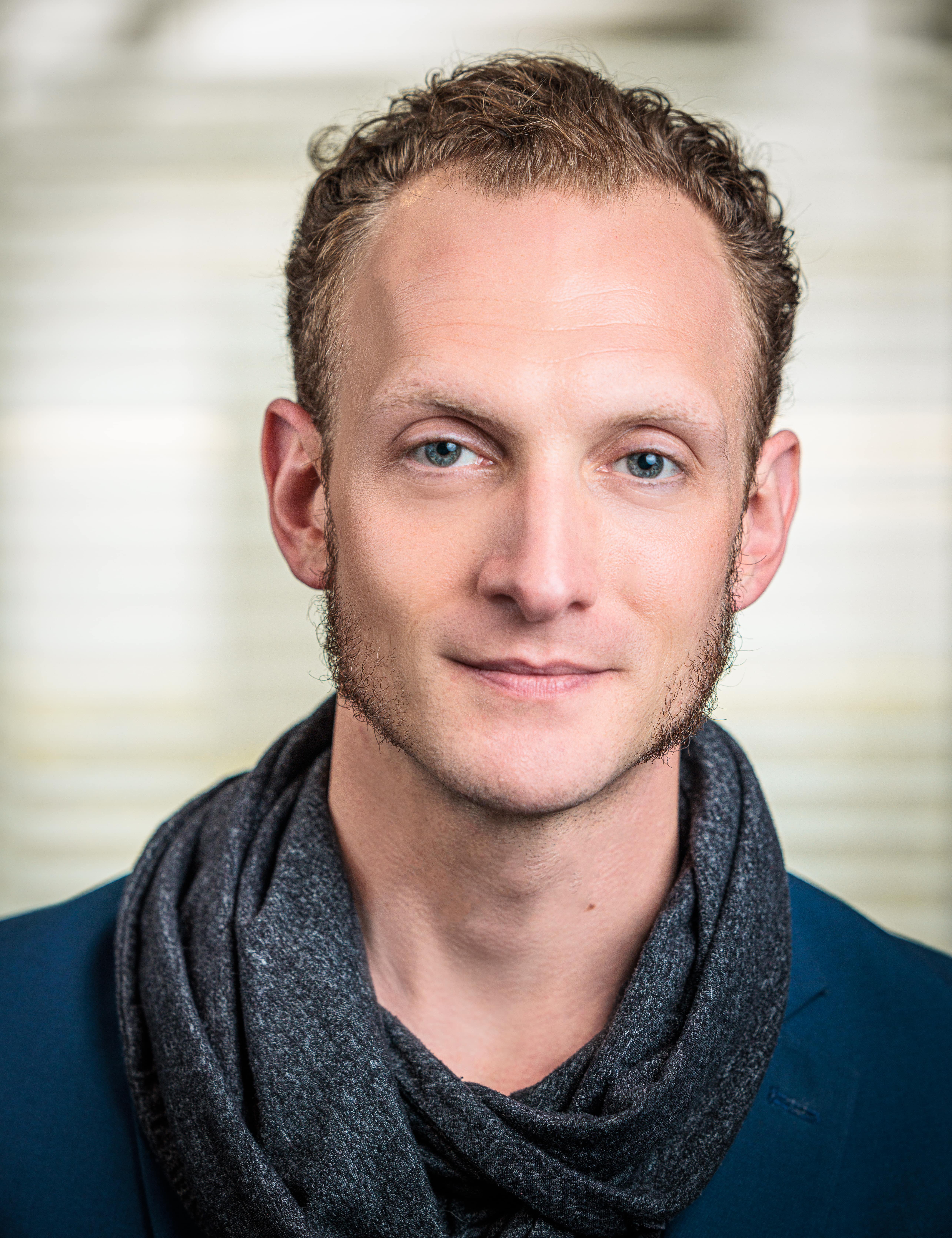 actor Tavis L. Baker large photo