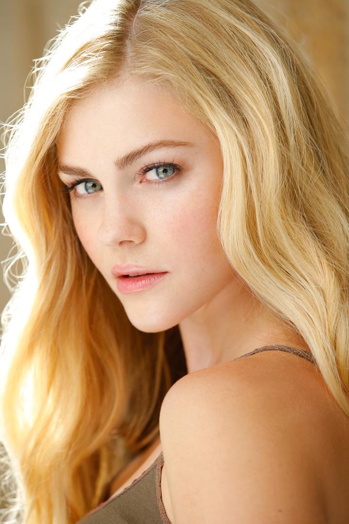 actor Brooke Nelson large photo