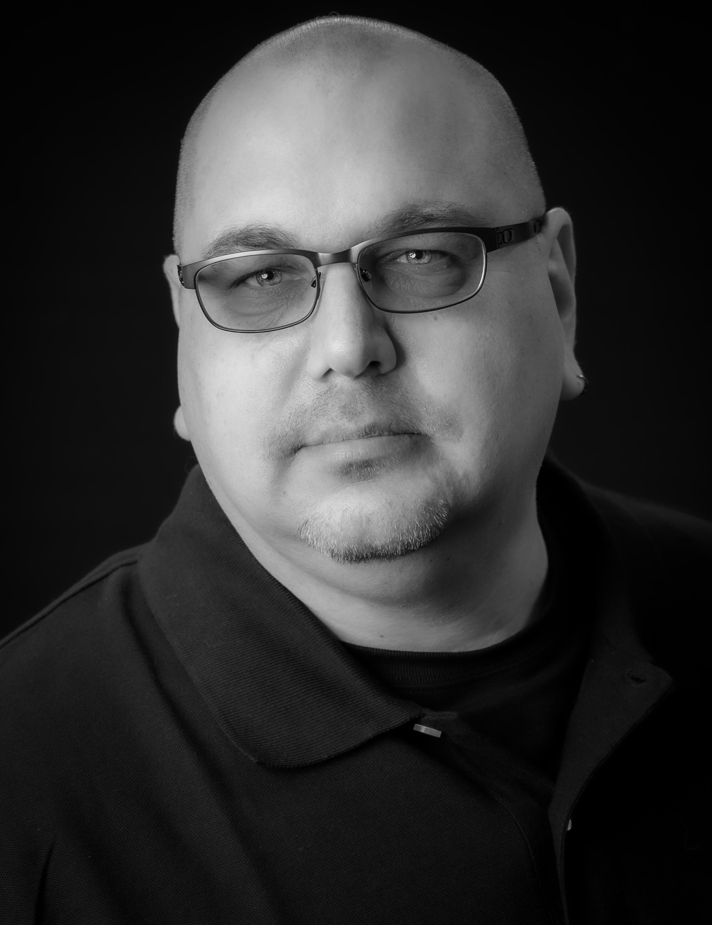 actor Michael 'Tiny' Alcorn large photo