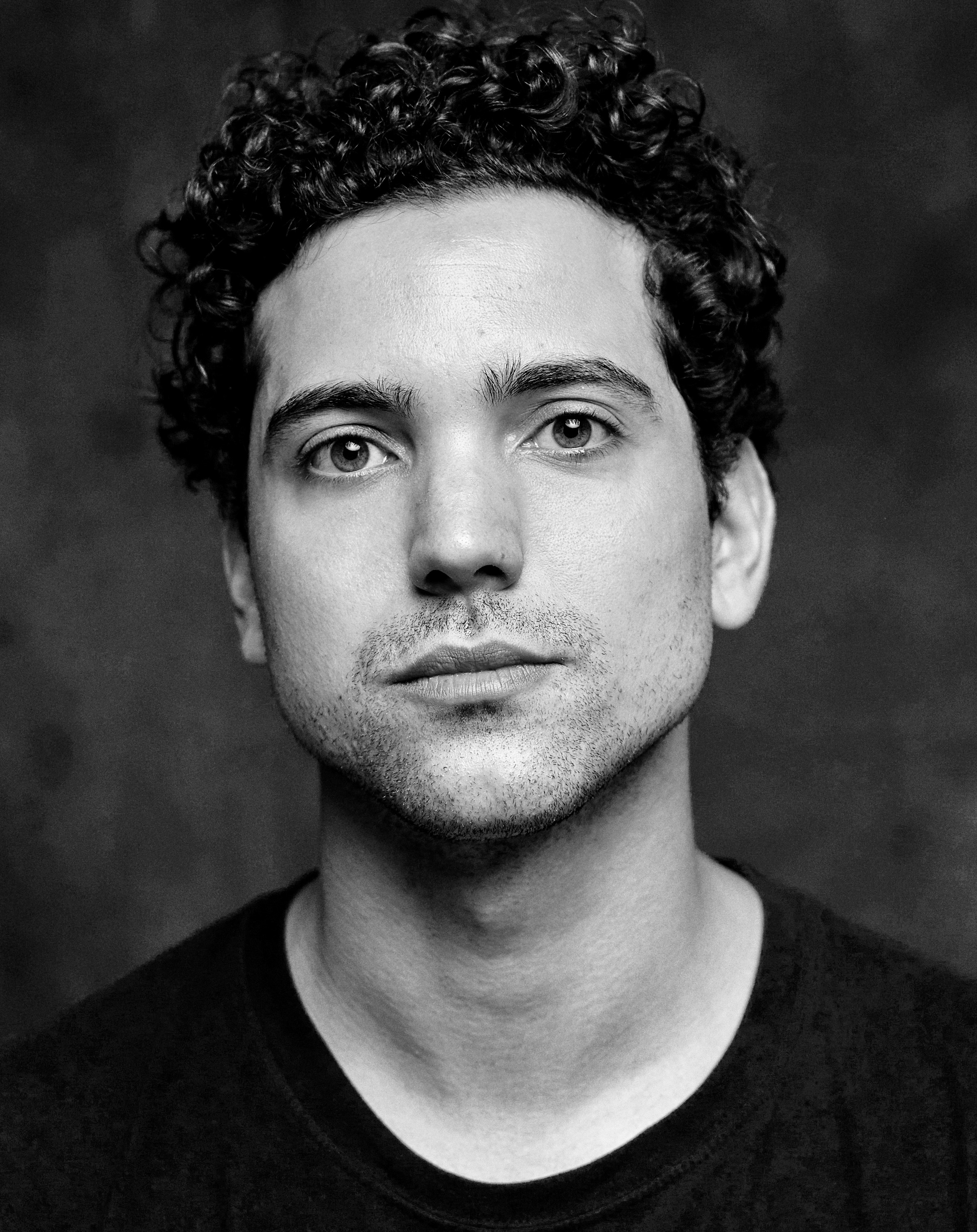 actor Rafael Morais large photo