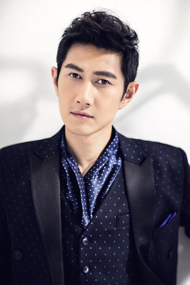 actor Minghan He large photo