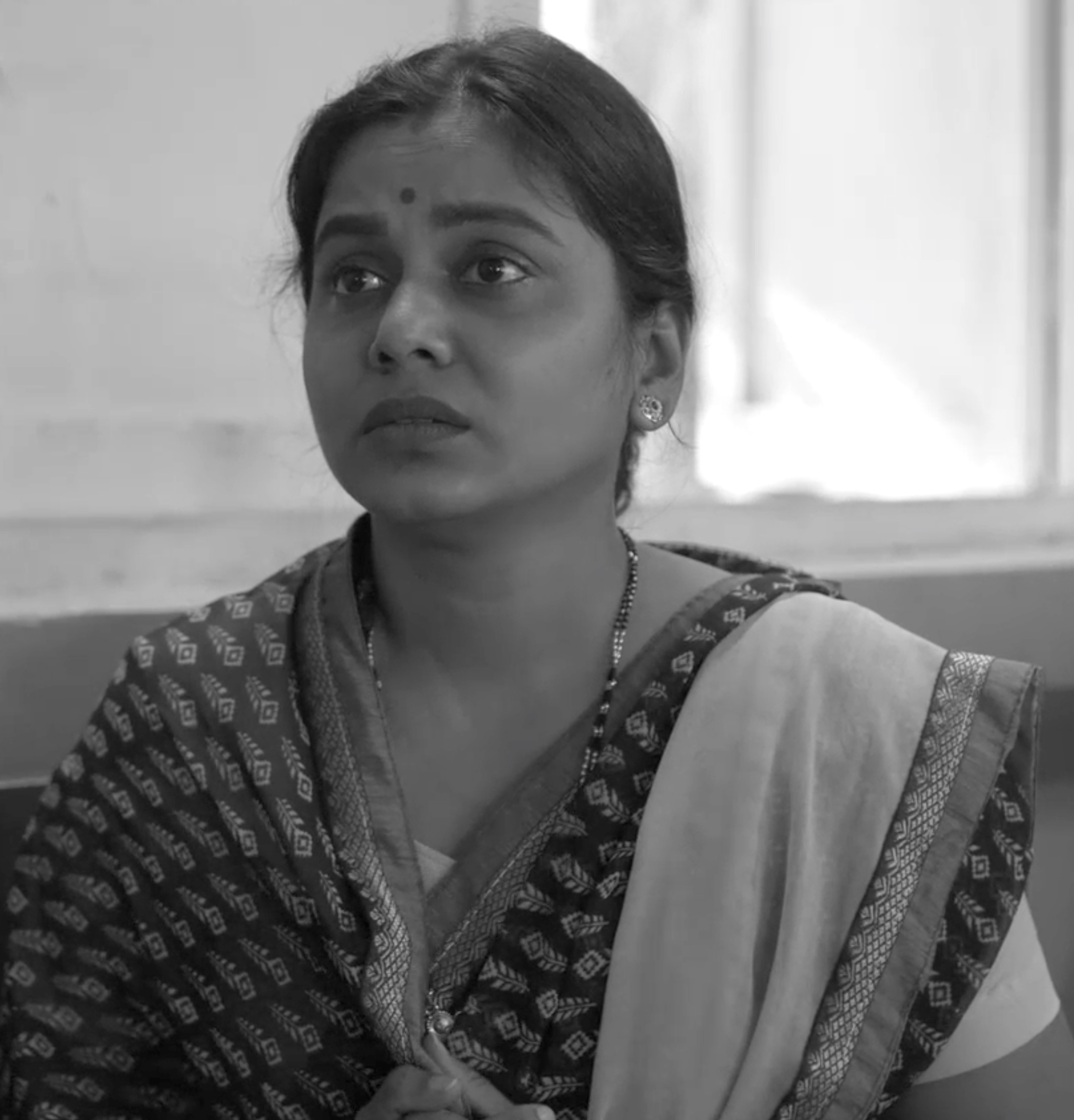 actor Hemangi Kavi large photo