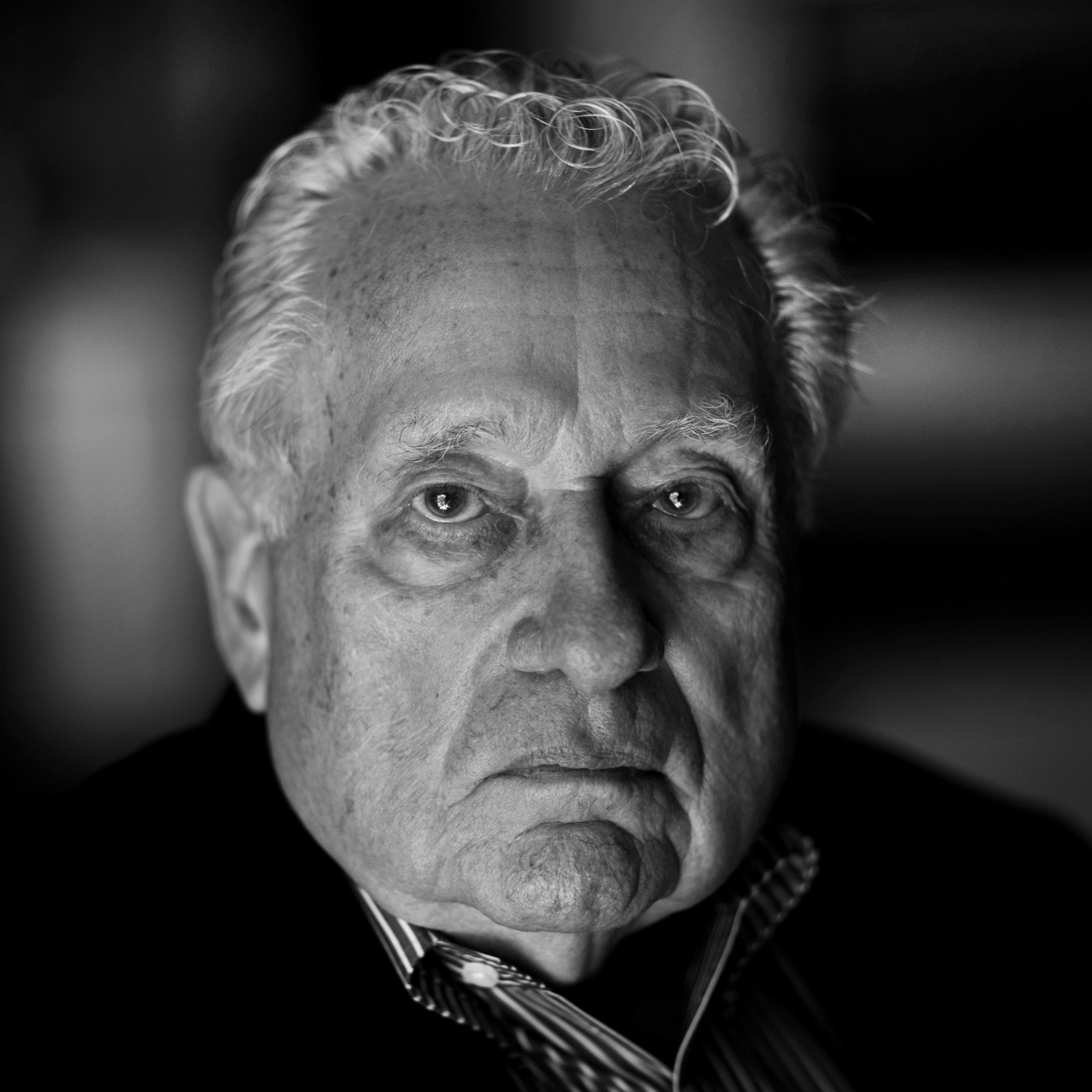 actor Clint Hill large photo