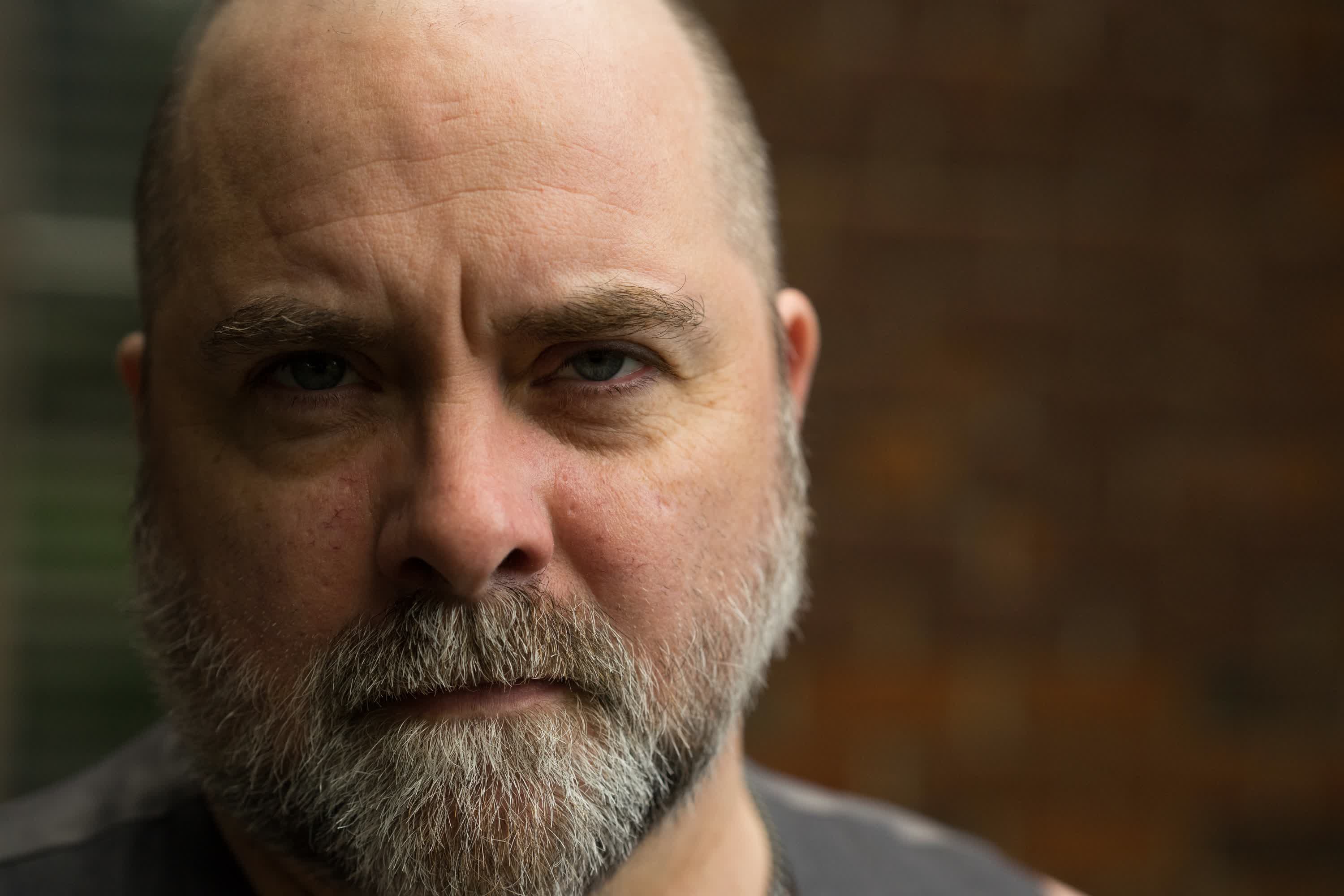 actor Robert R. Ryel large photo