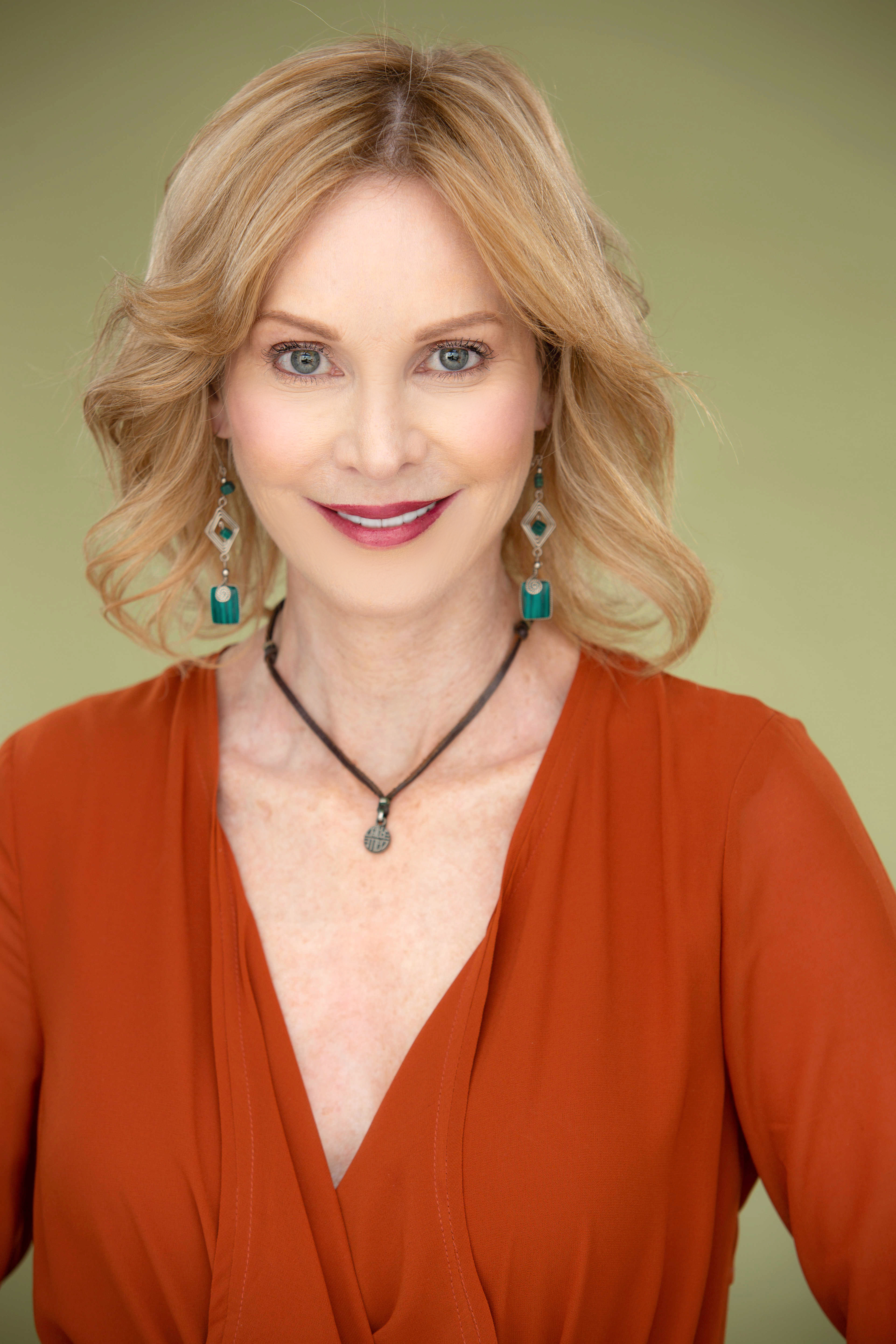 actor Avis Wrentmore large photo