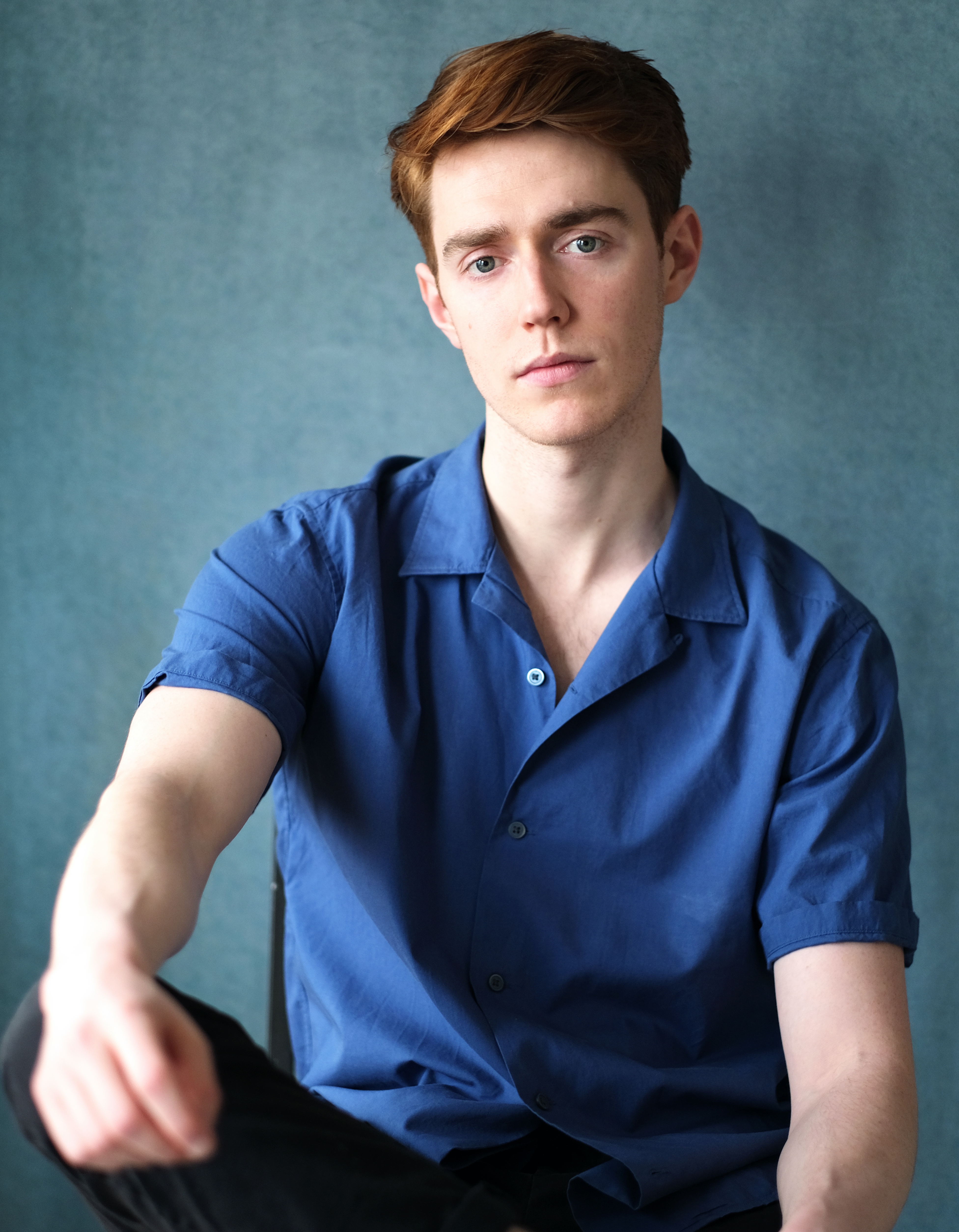 actor Howard Perret large photo