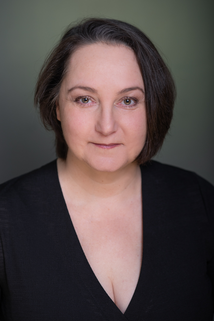 actor Carolyn Saint-Pé large photo