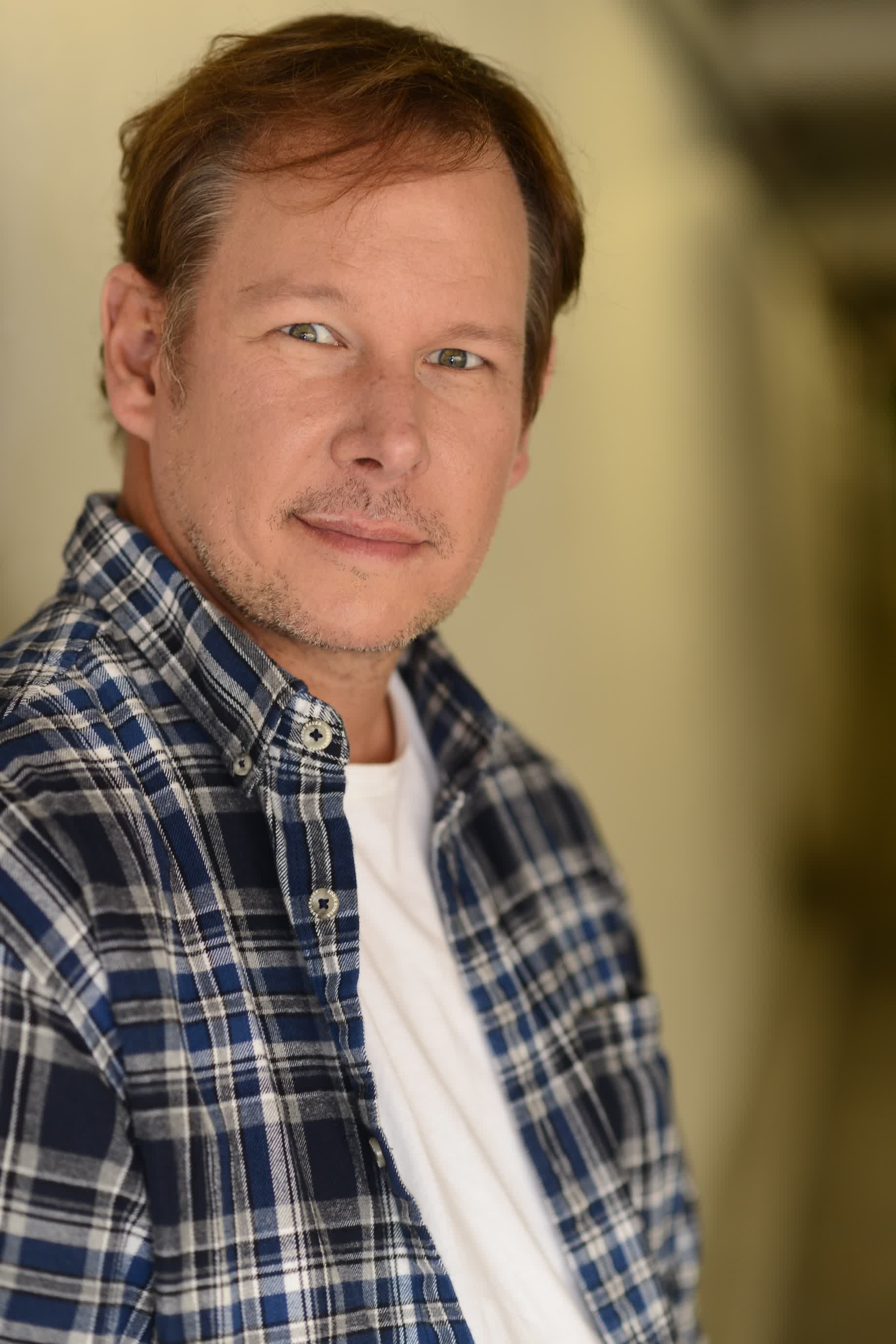 actor Michael Loos large photo