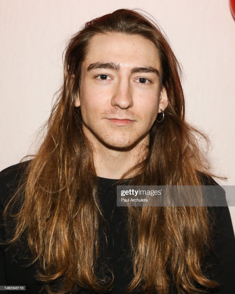 actor Dan Schultz large photo