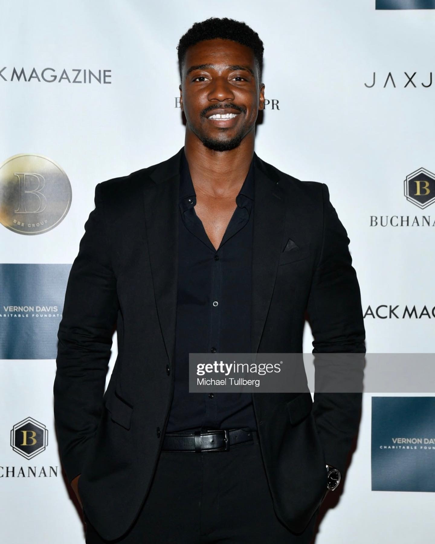 actor Dushaun Thompson large photo