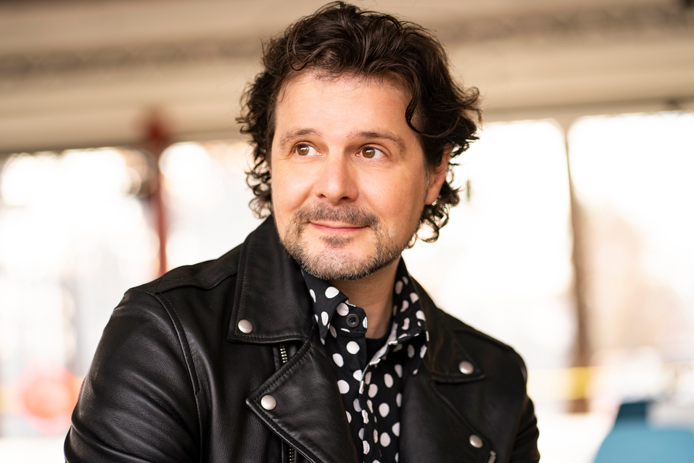 actor Joseph Gilbert large photo