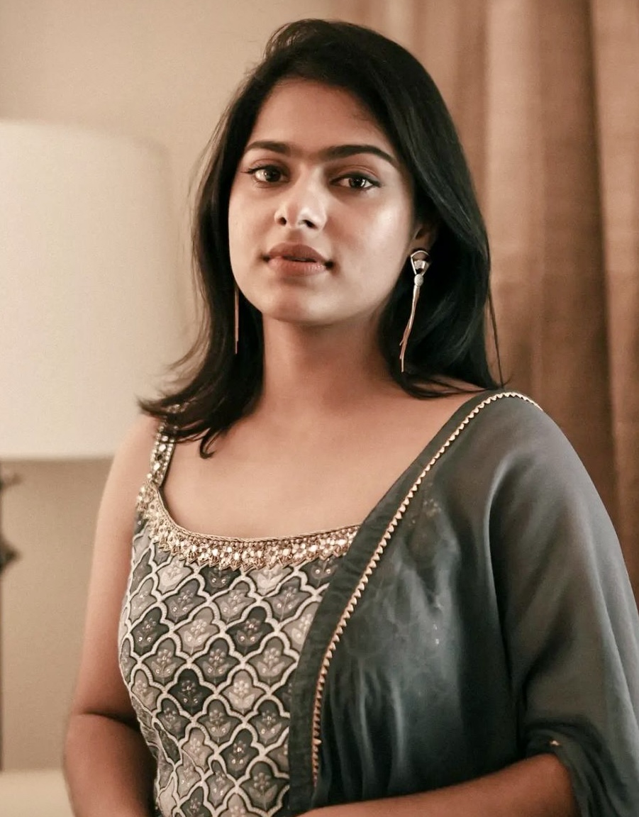 actor Anagha Narayanan large photo
