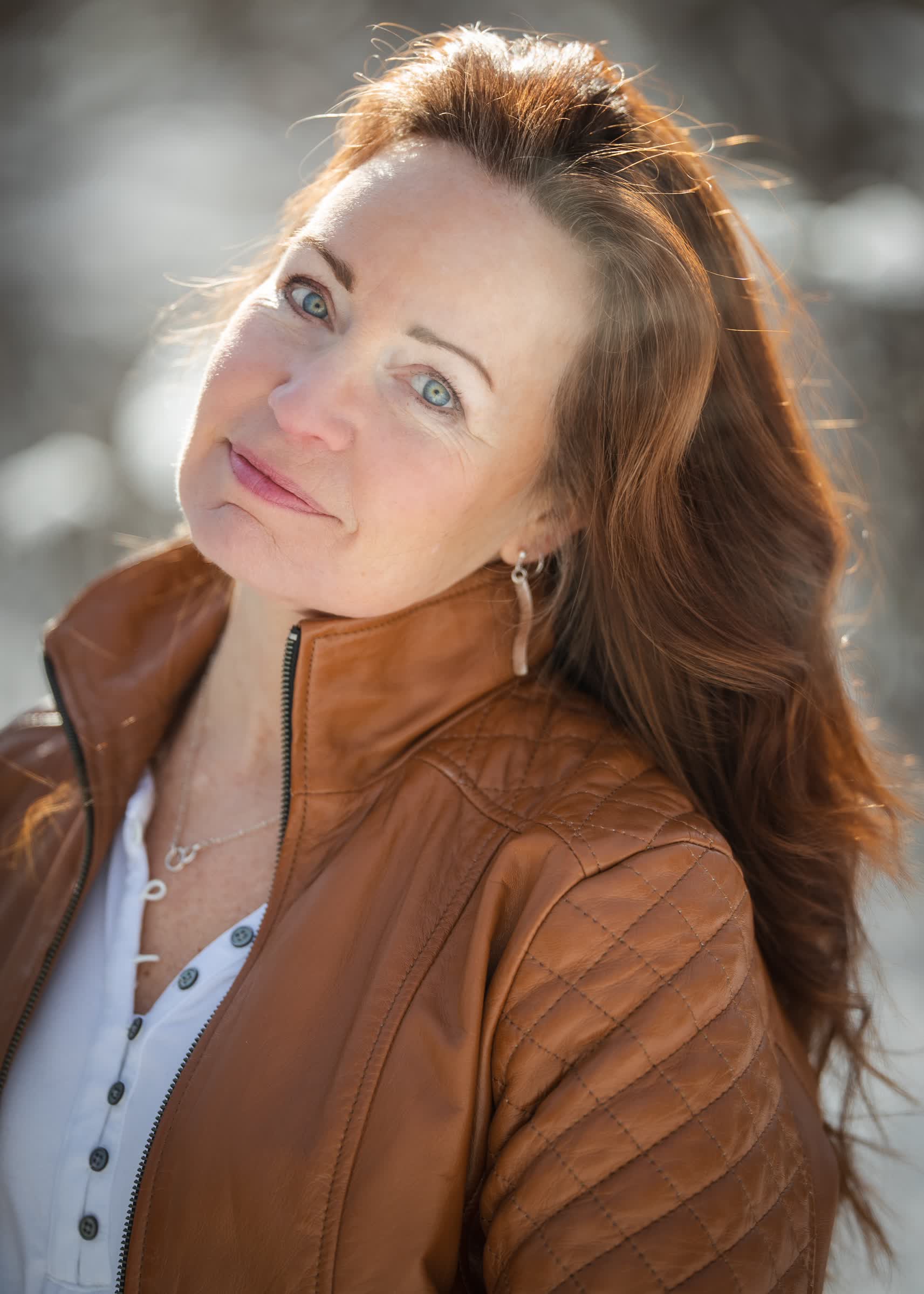 actor Deanna Mae Lloyd large photo