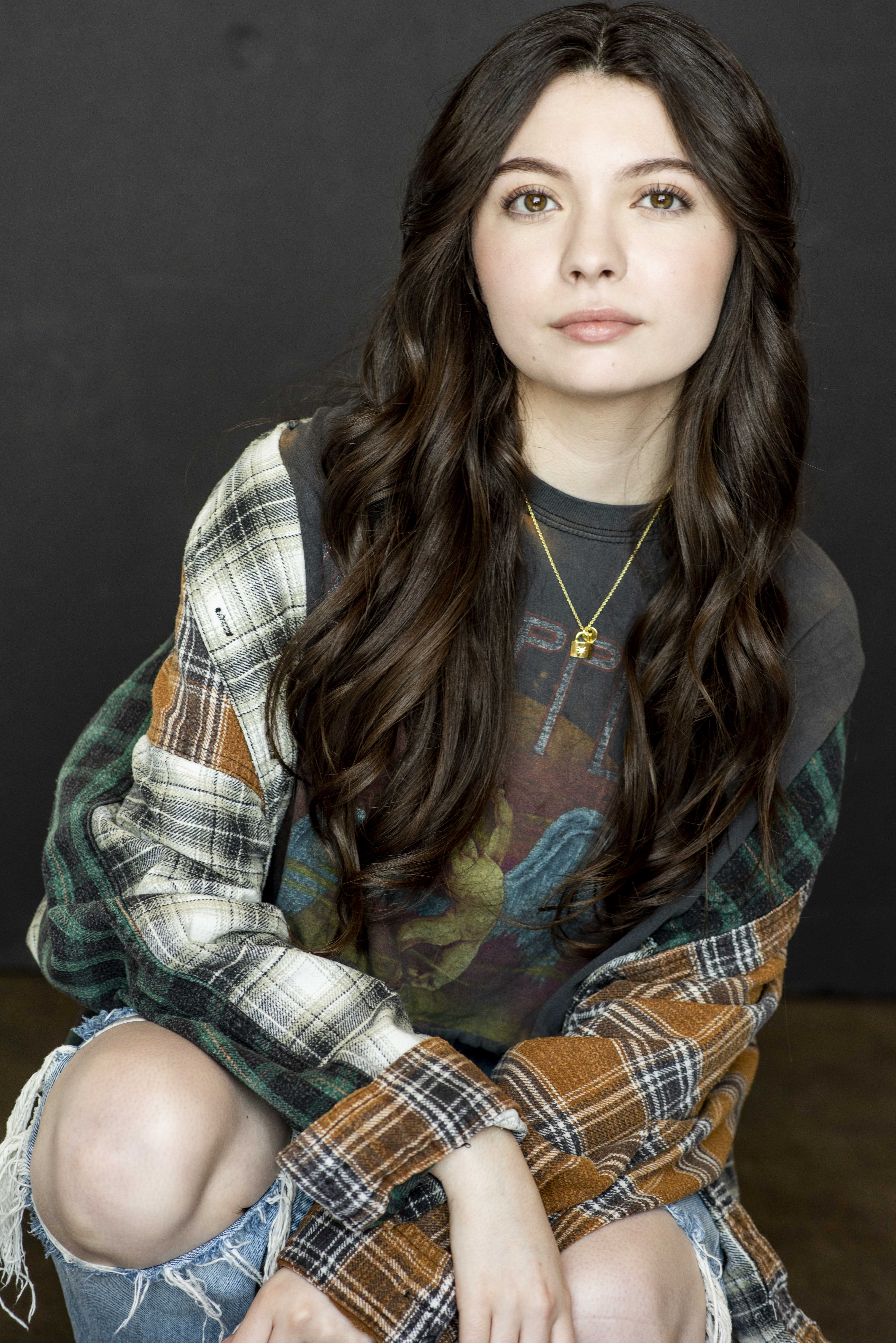 actor Maddie Rien large photo