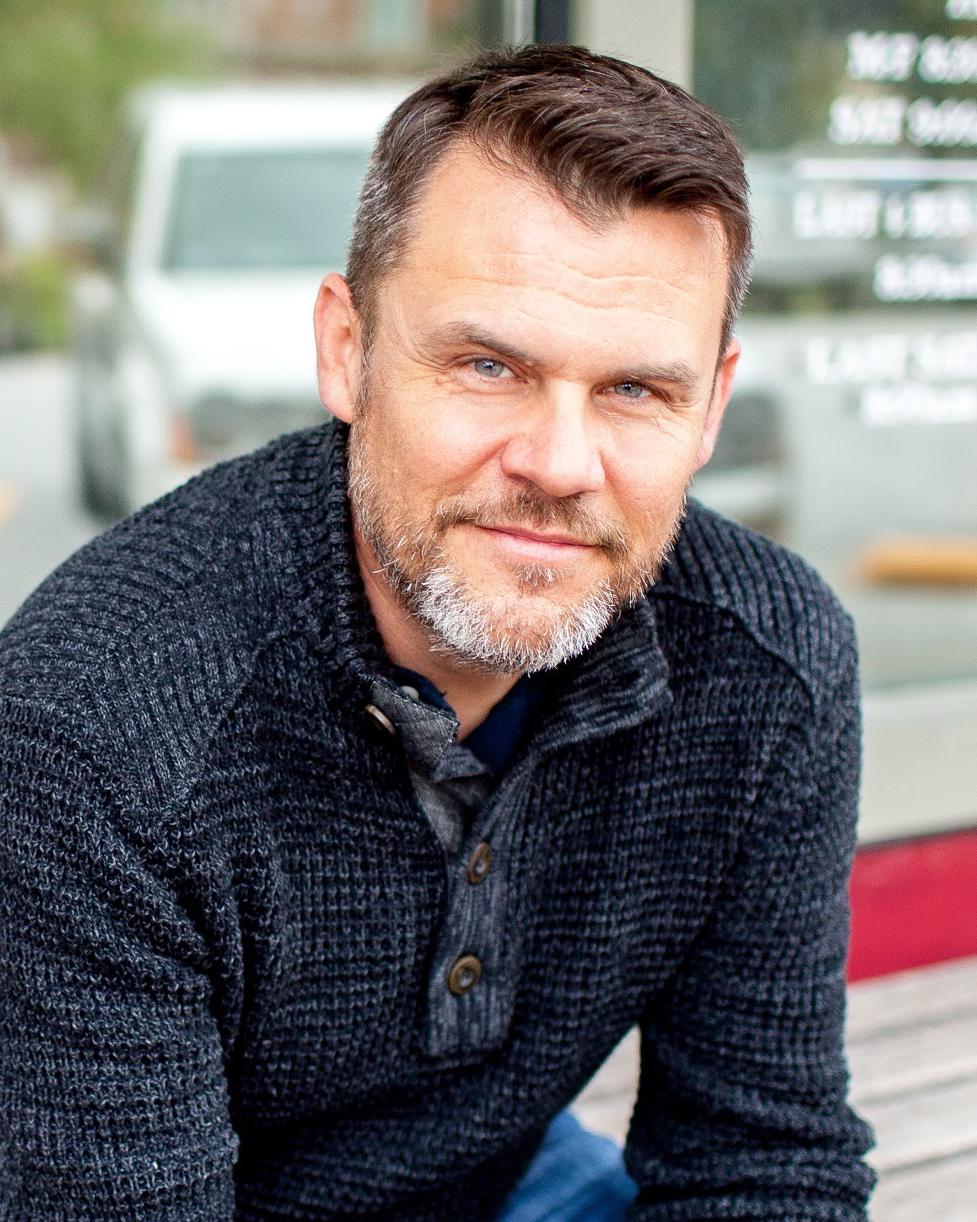 actor Thomas C Baker large photo