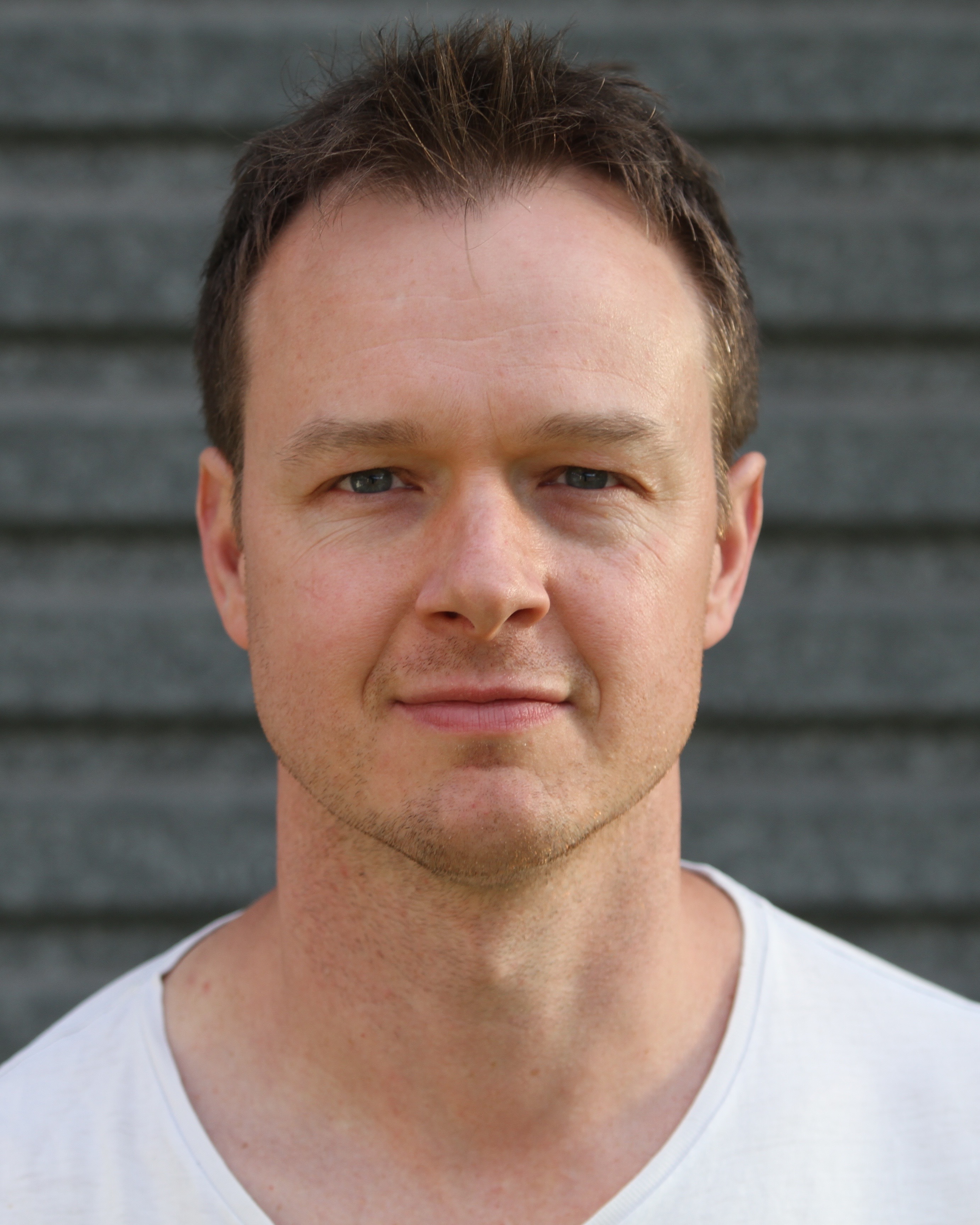 actor Neal Horton large photo