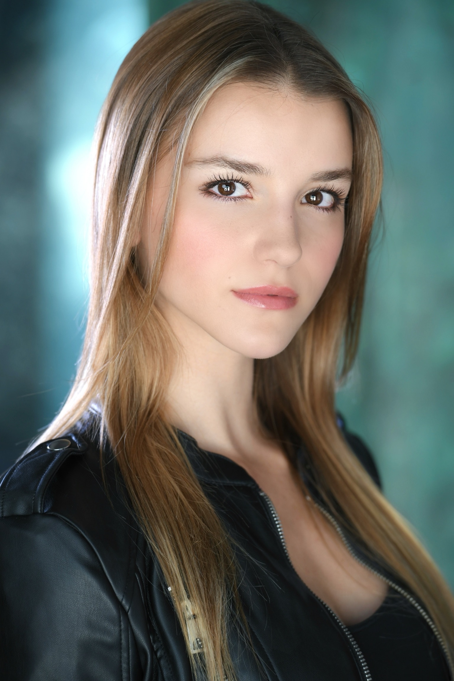 actor Arcadia Kendal large photo