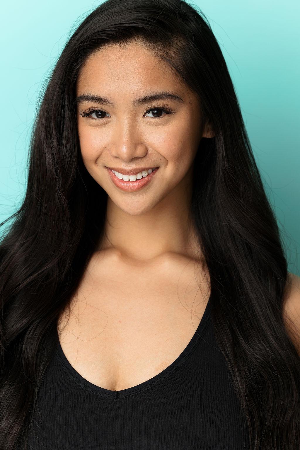 actor Aleia Theriza large photo