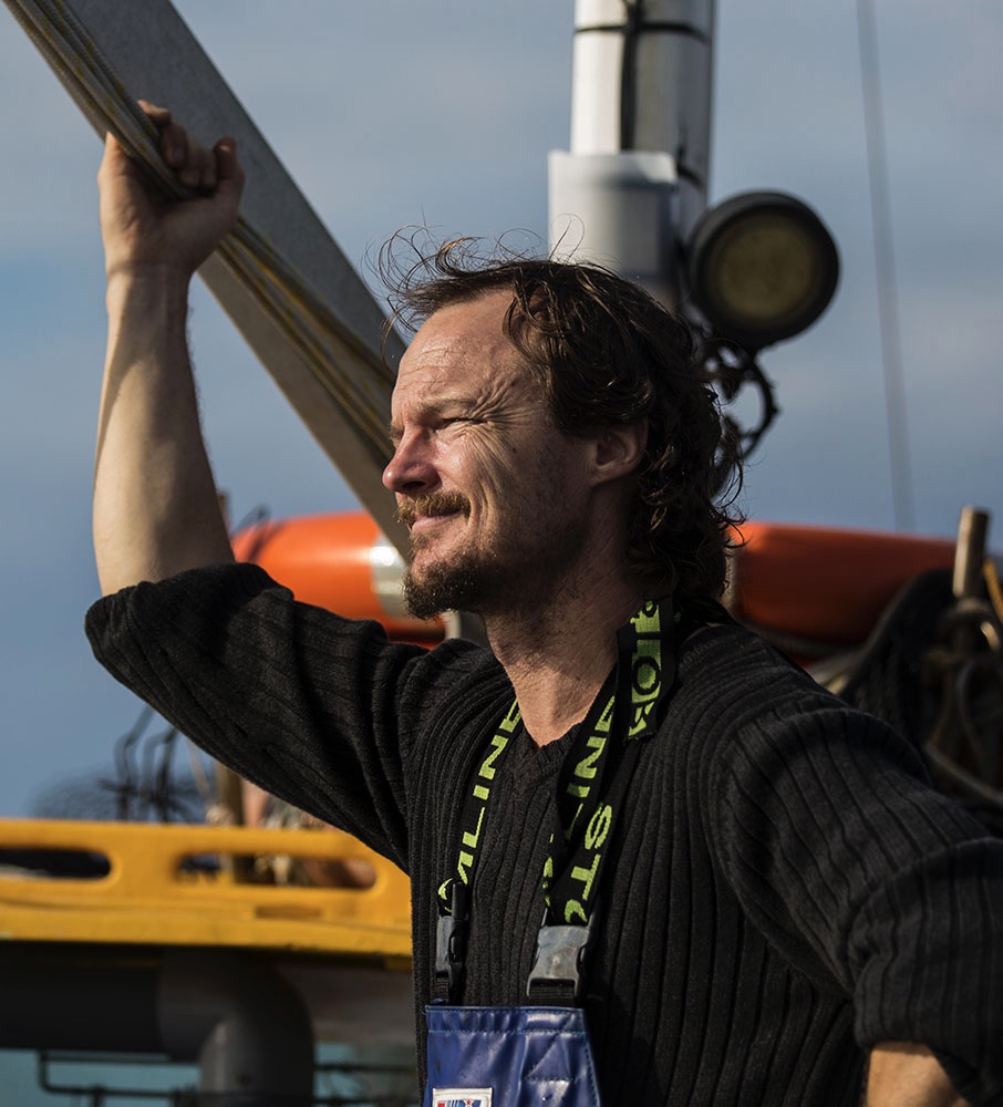 actor Oscar Redding large photo