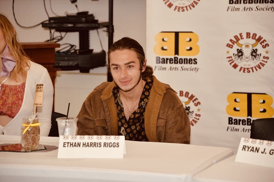 actor Ethan Harris-Riggs large photo