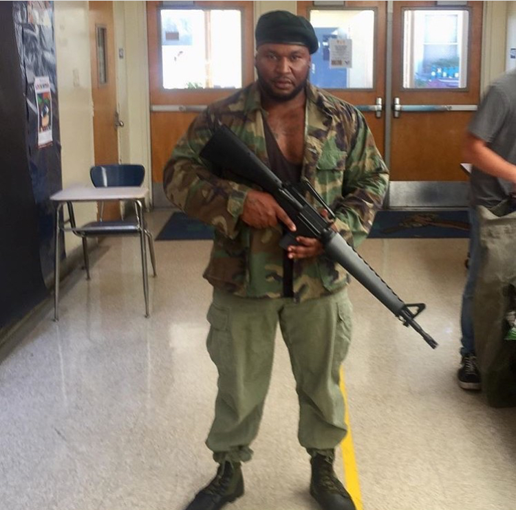 actor Moses Jackson large photo