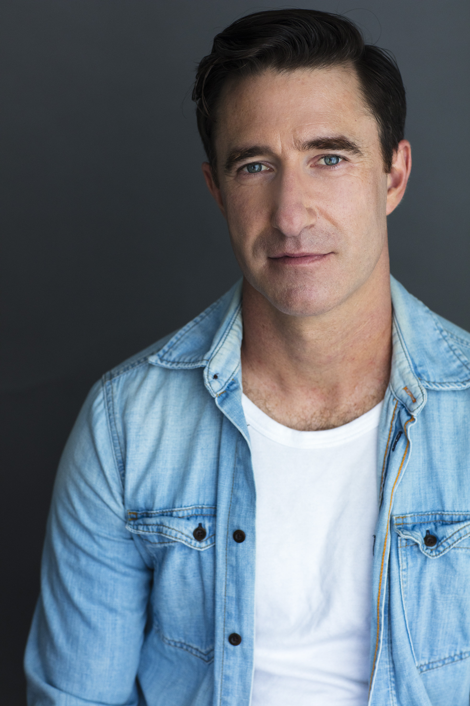 actor Andrew Munro large photo