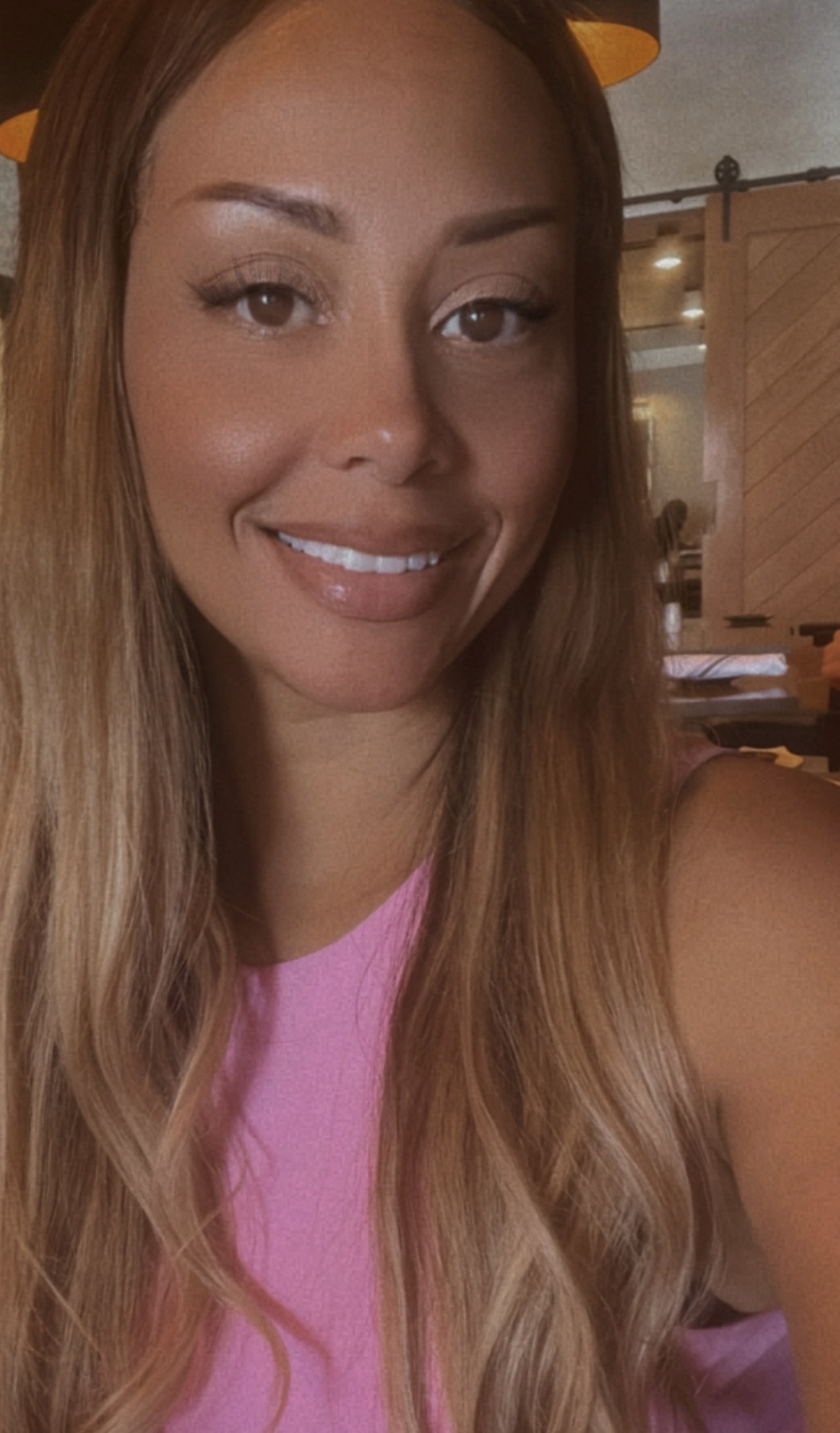 actor April Nicole large photo