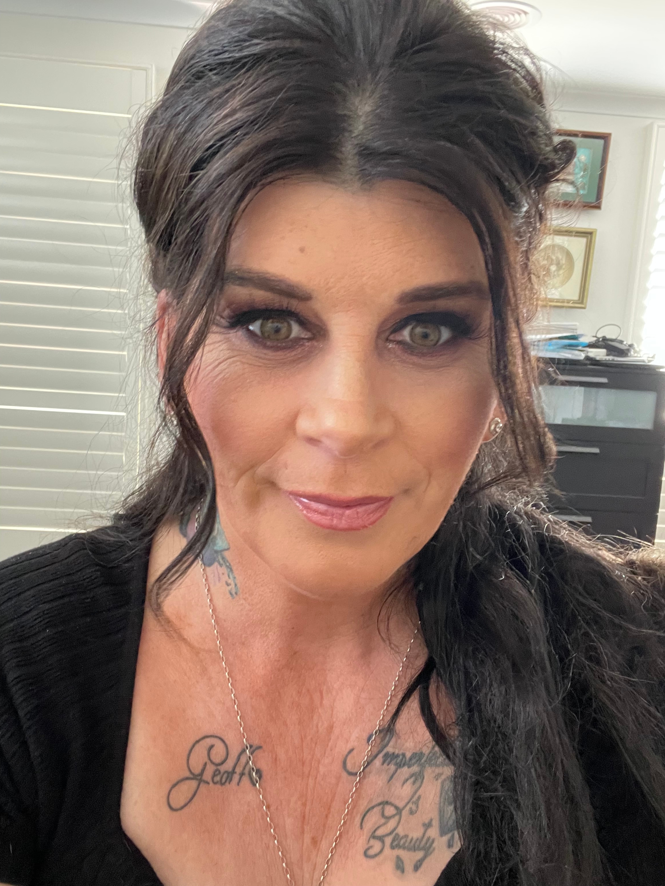 actor Lauri McLennan large photo