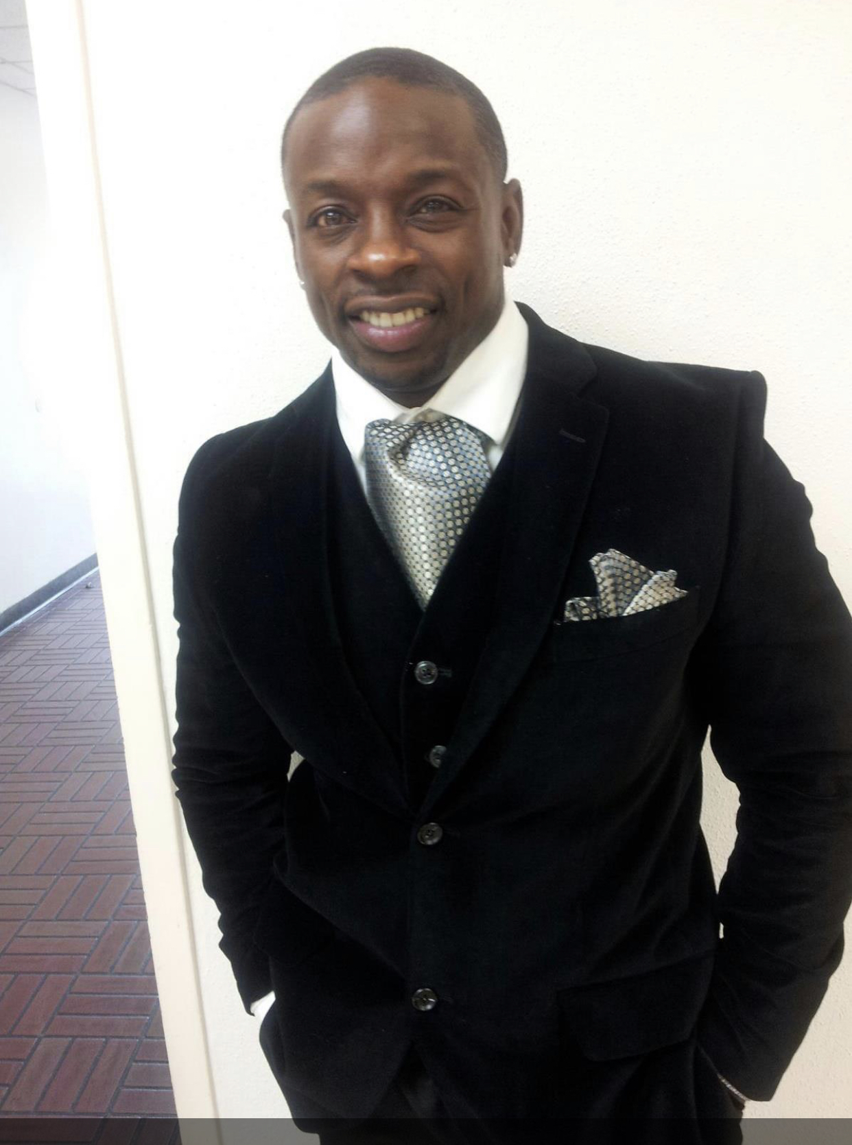 actor Wendell Lewis large photo