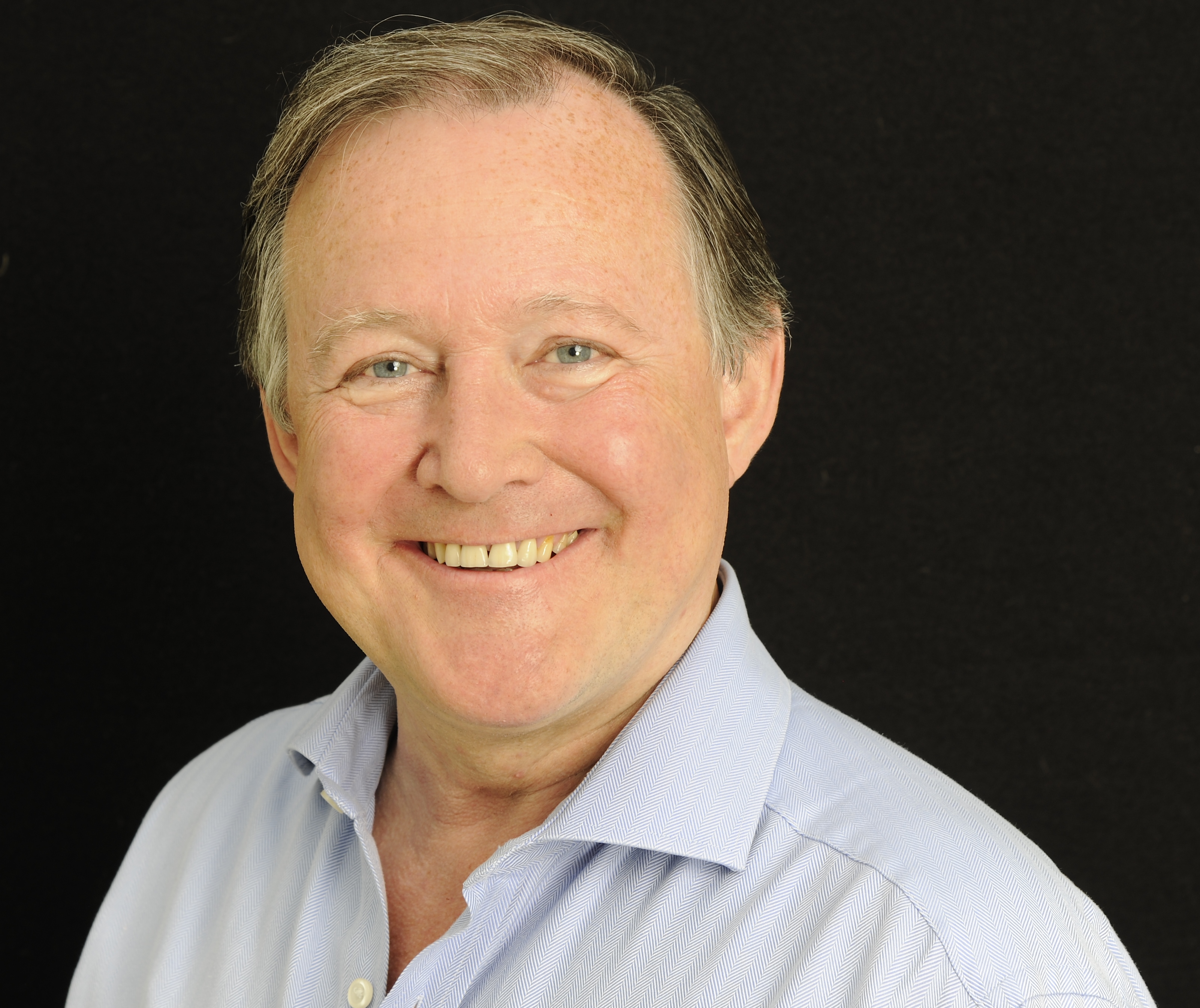 actor Ray Burnet large photo