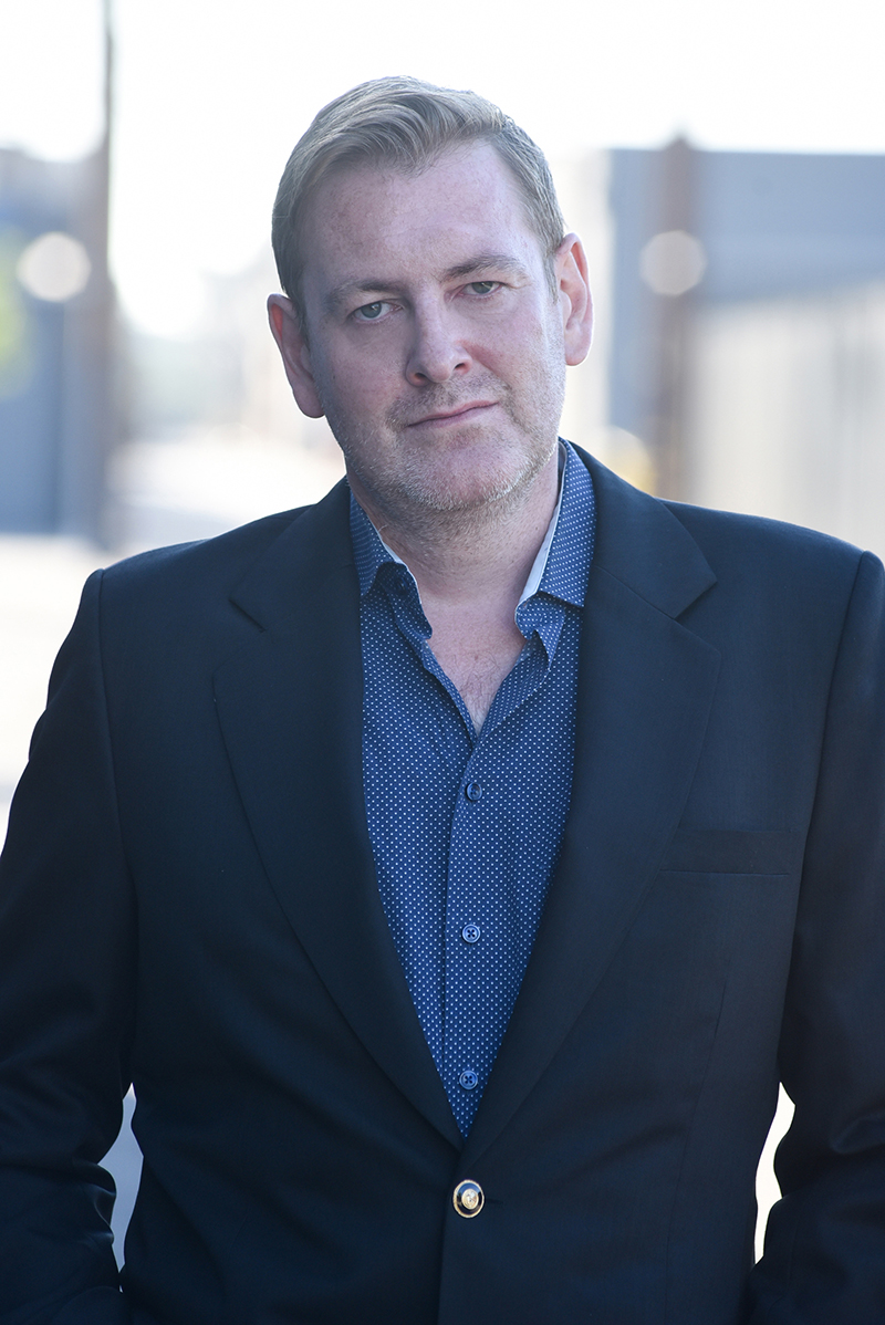 actor Tony Herbert large photo