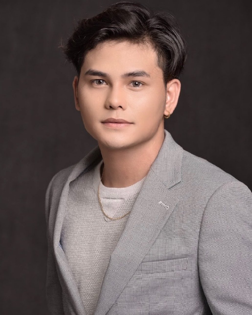 actor Nic Galvez large photo