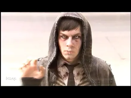 Trailer thumbnail