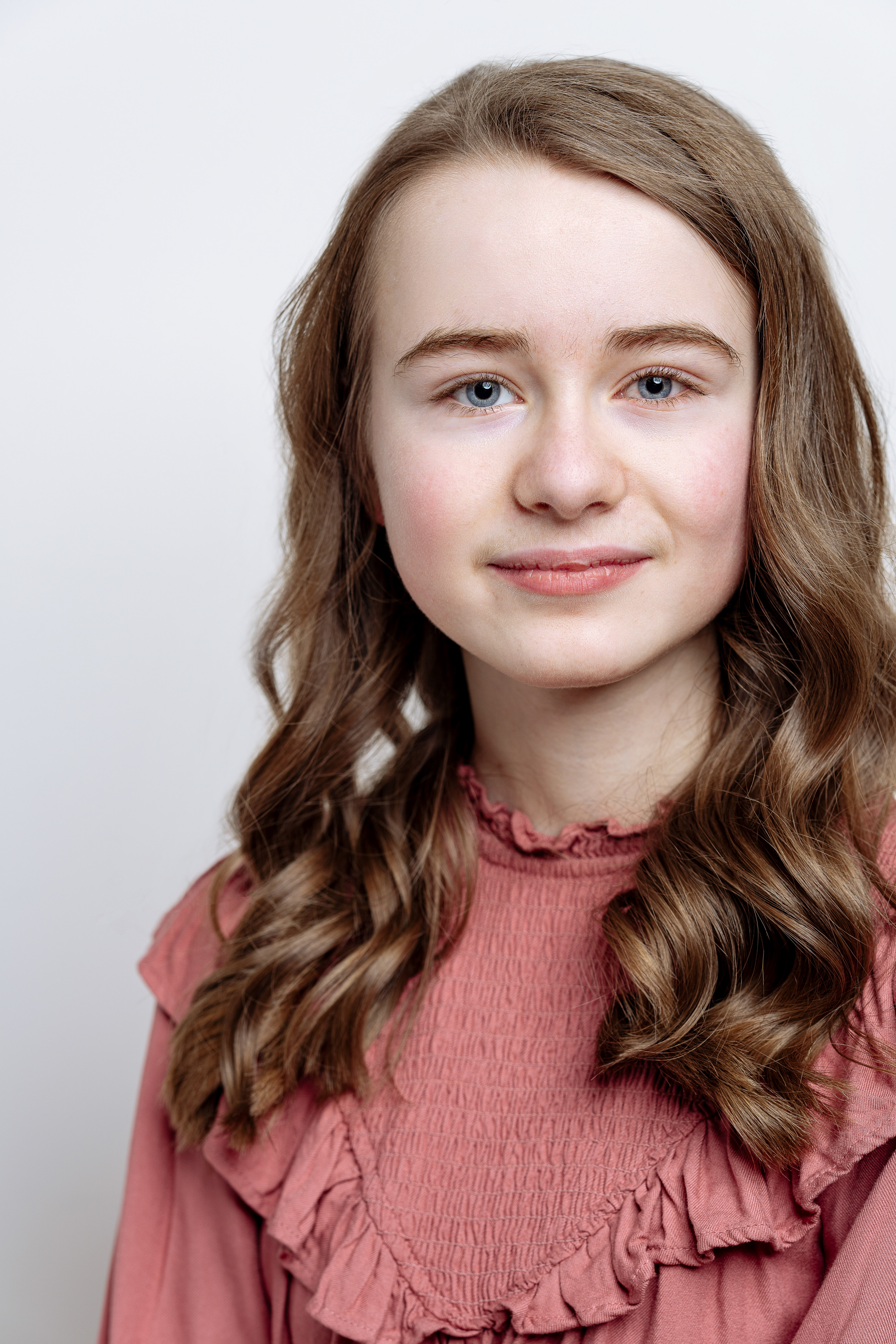 actor Ceilidh MacDonald large photo