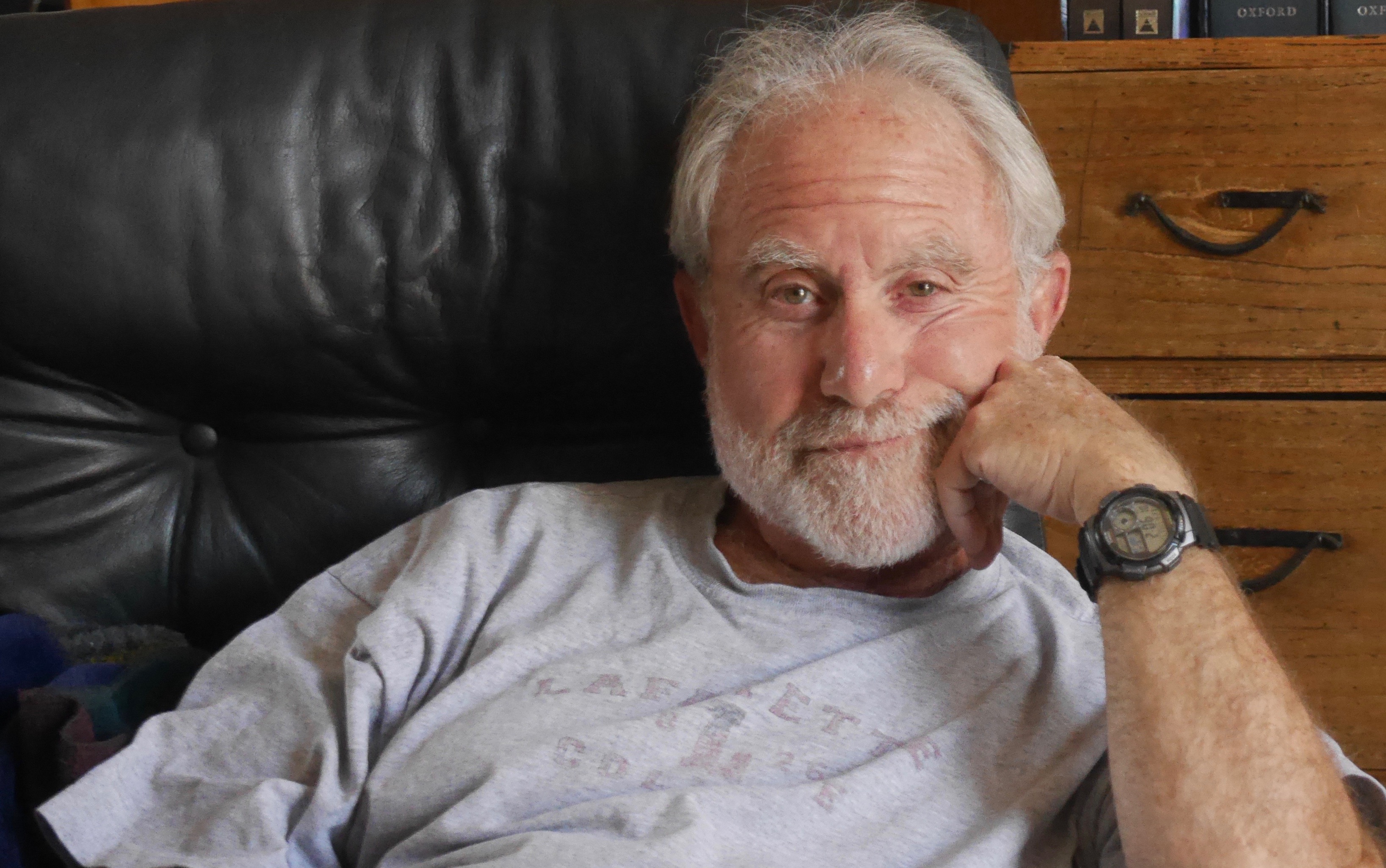 actor Joel Roth large photo