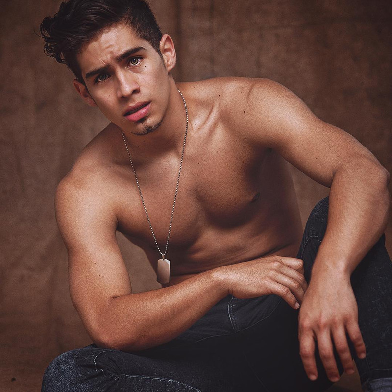 actor Kevin Bury large photo