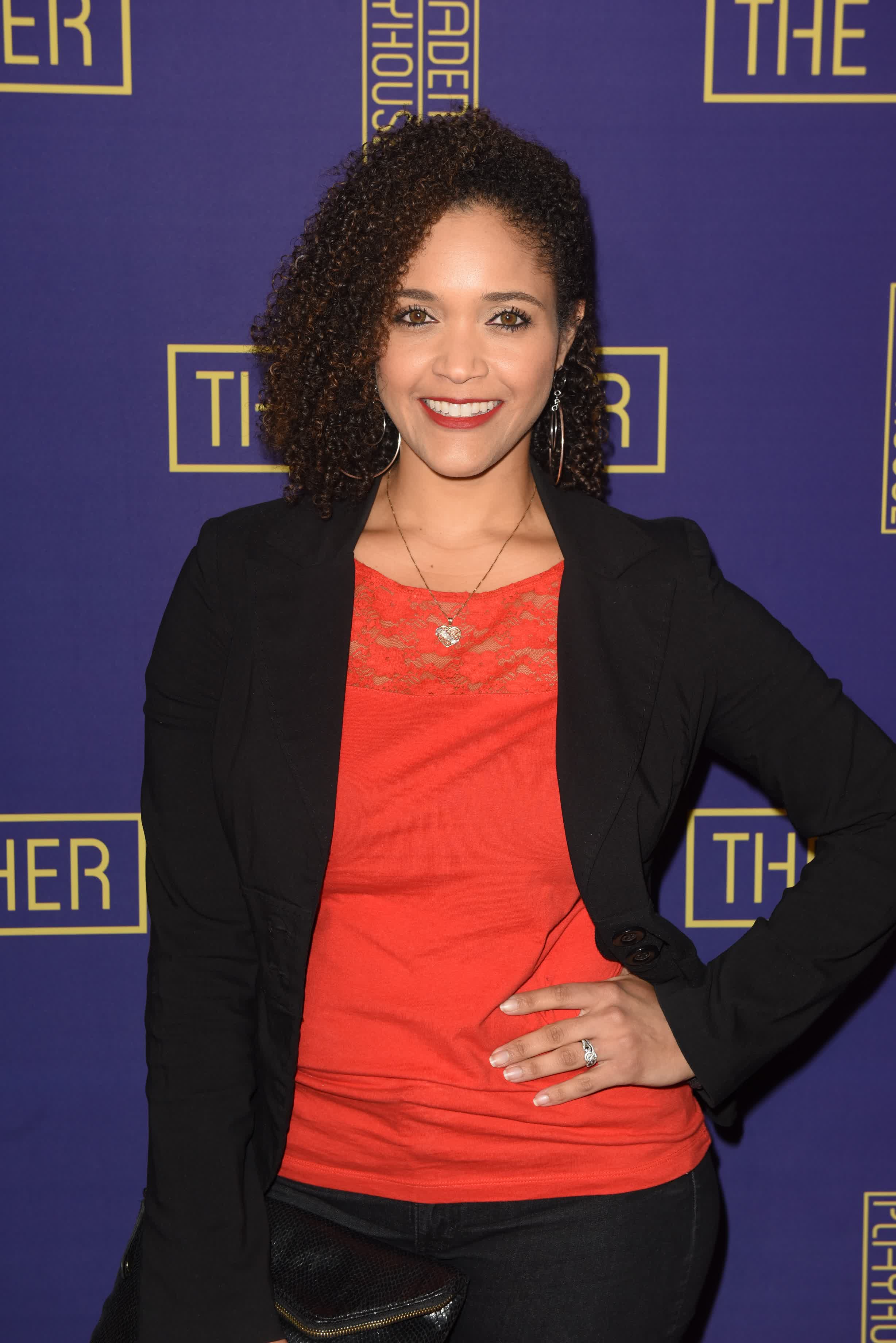 actor Cindy Fernandez-Nixon large photo