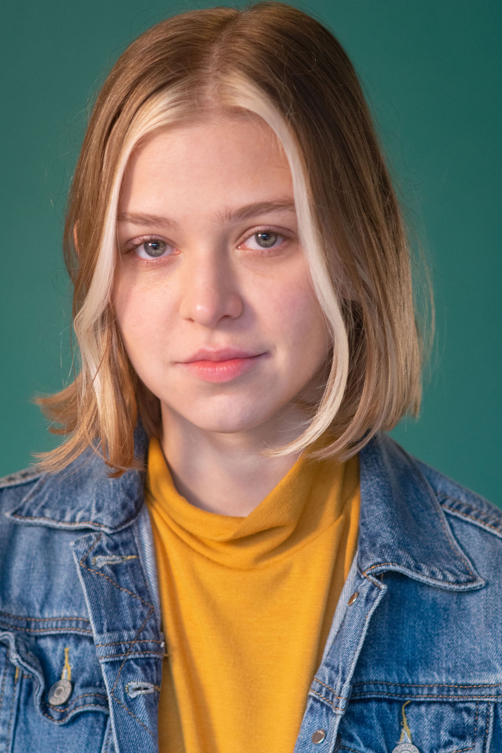 actor Leah Schiman large photo