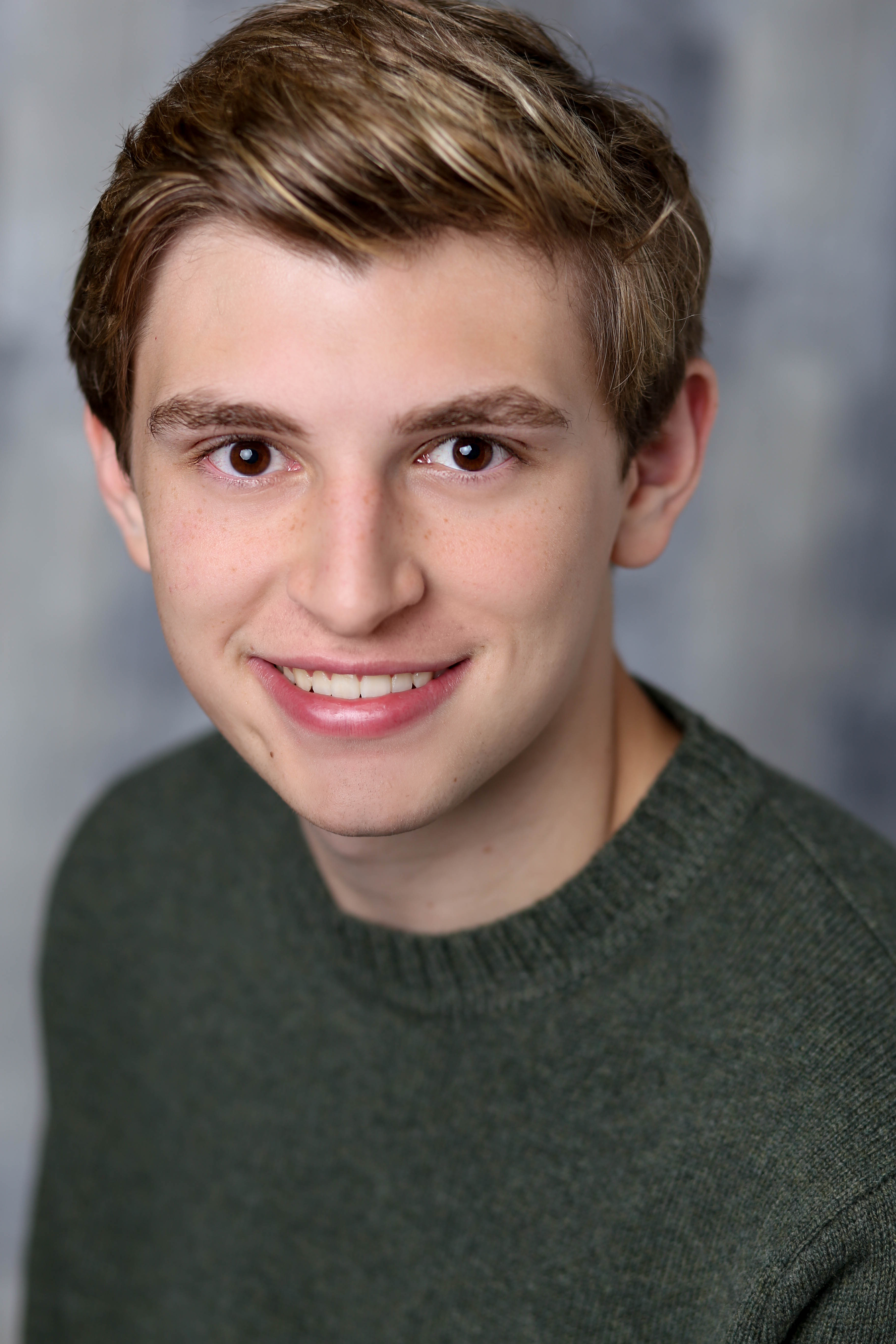 actor Joshua D. Safran large photo