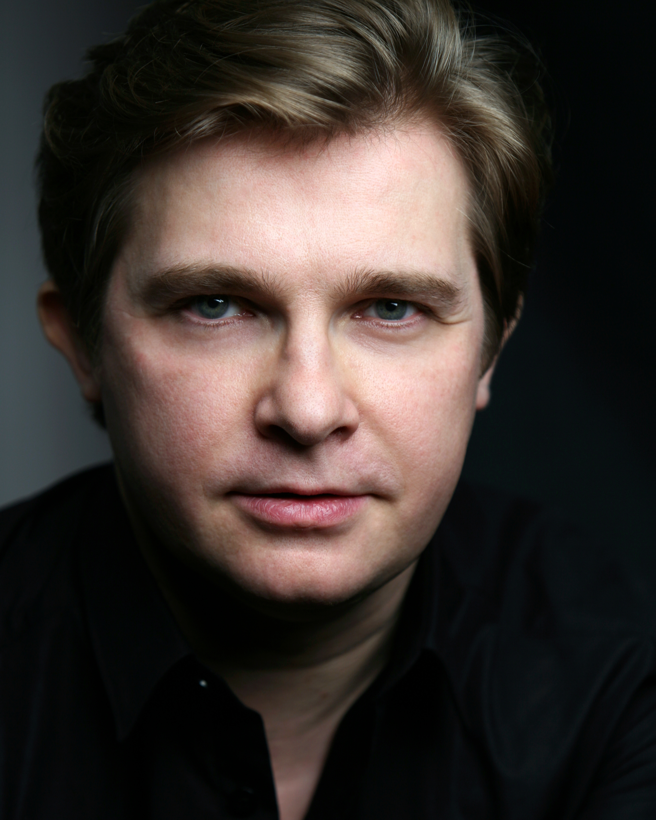 actor Jonathan Broadbent large photo