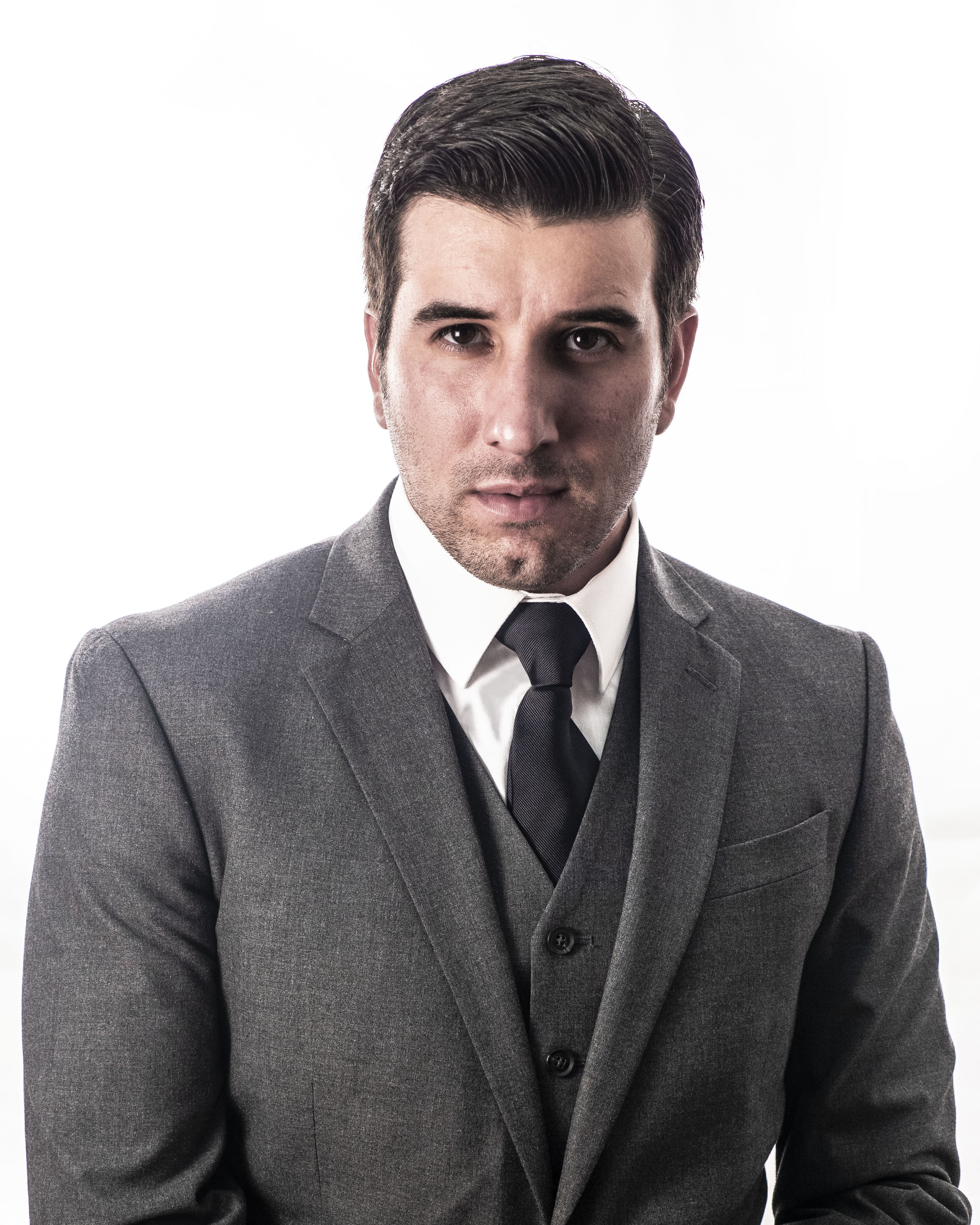 actor Andrew Saullo large photo