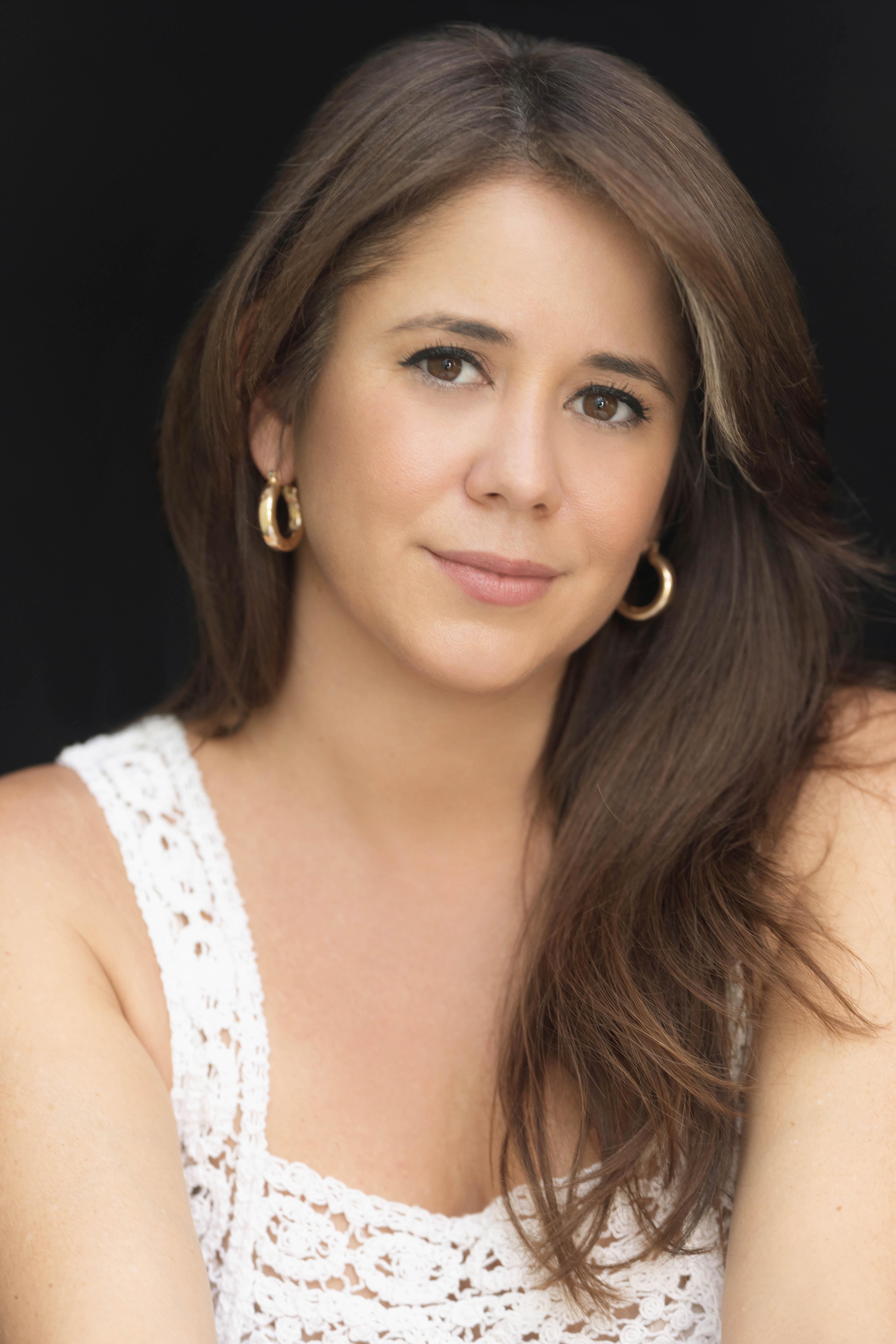 actor Alexandra C. Echavarri large photo